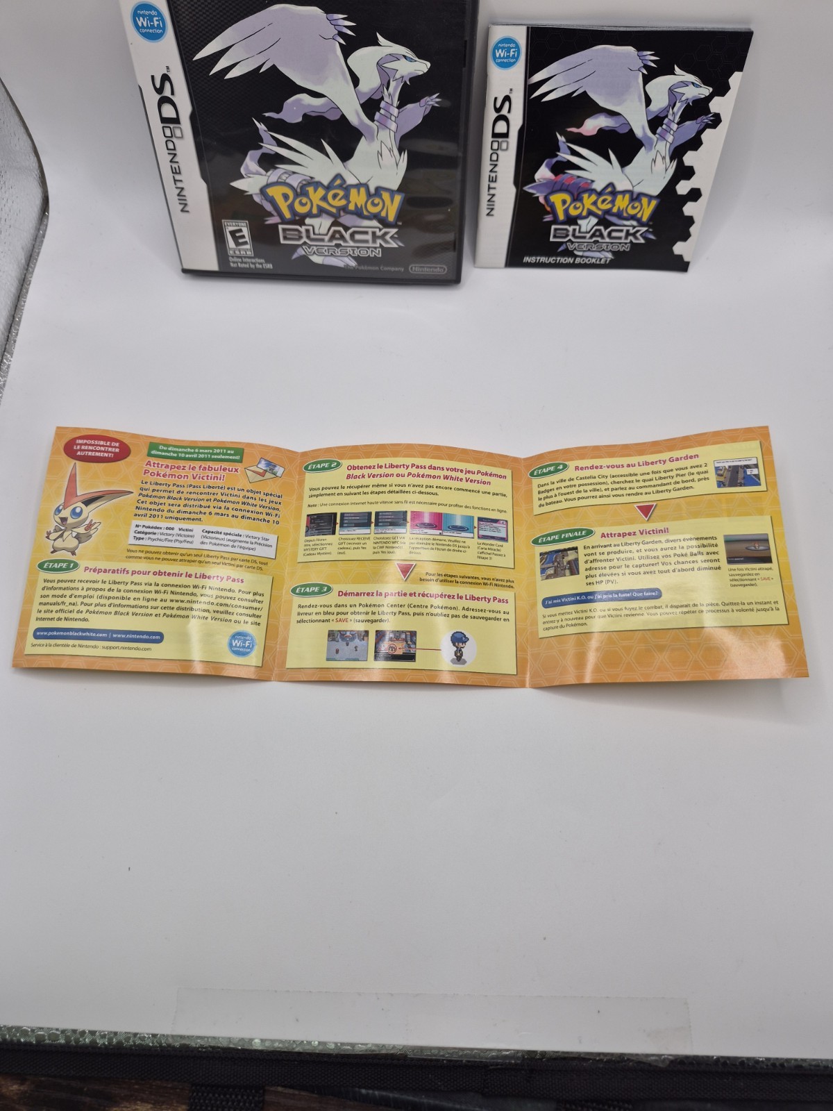Pokemon: Black Version Authentic (Nintendo DS 2011) CIB Tested Authentic Insert