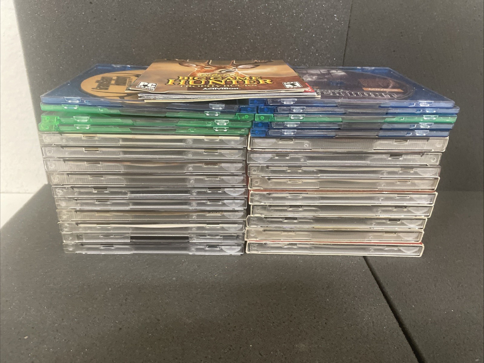 Lot of 28 PC Shooting Games, Cabelas Game Hunter, Trophy Hunter, Safari Etc.