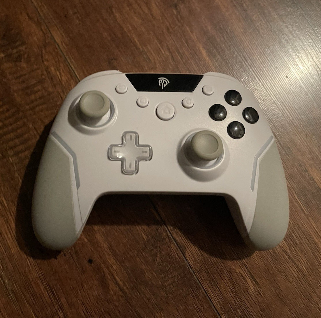 EasySMX Wireless Game Controller for Console – White/Gray