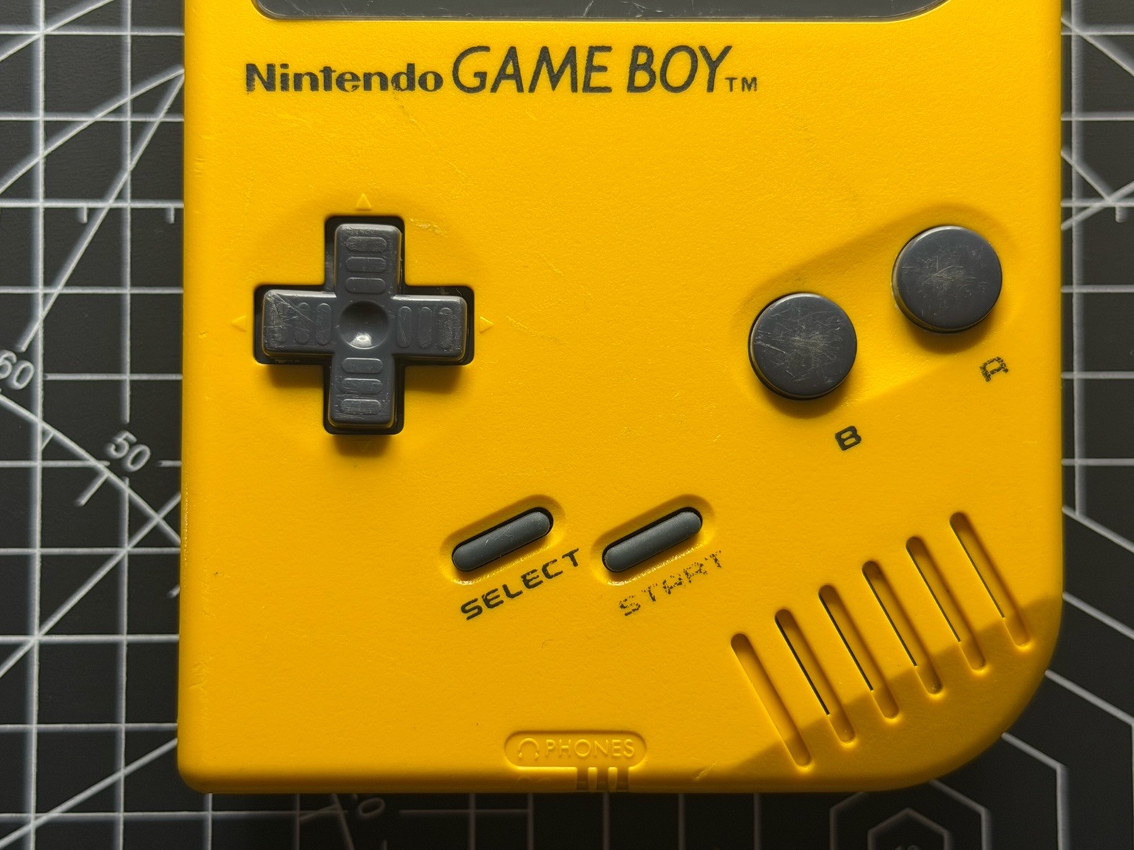 Extremely Rare Yellow Nintendo Game Boy DMG MANI Limited – 100% Authentic