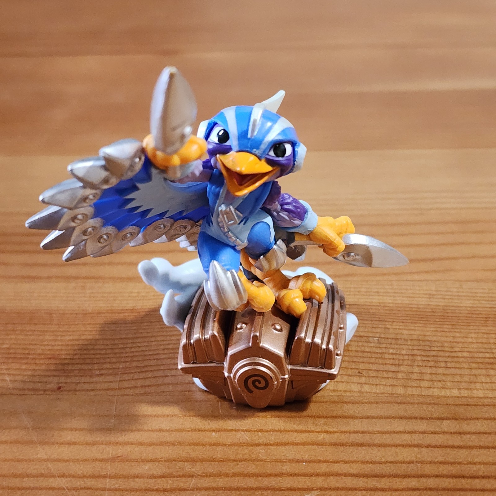 Wii SKYLANDER’S SUPERCHARGERS RACING Game + Supershot Stealth Elf & Stormblade