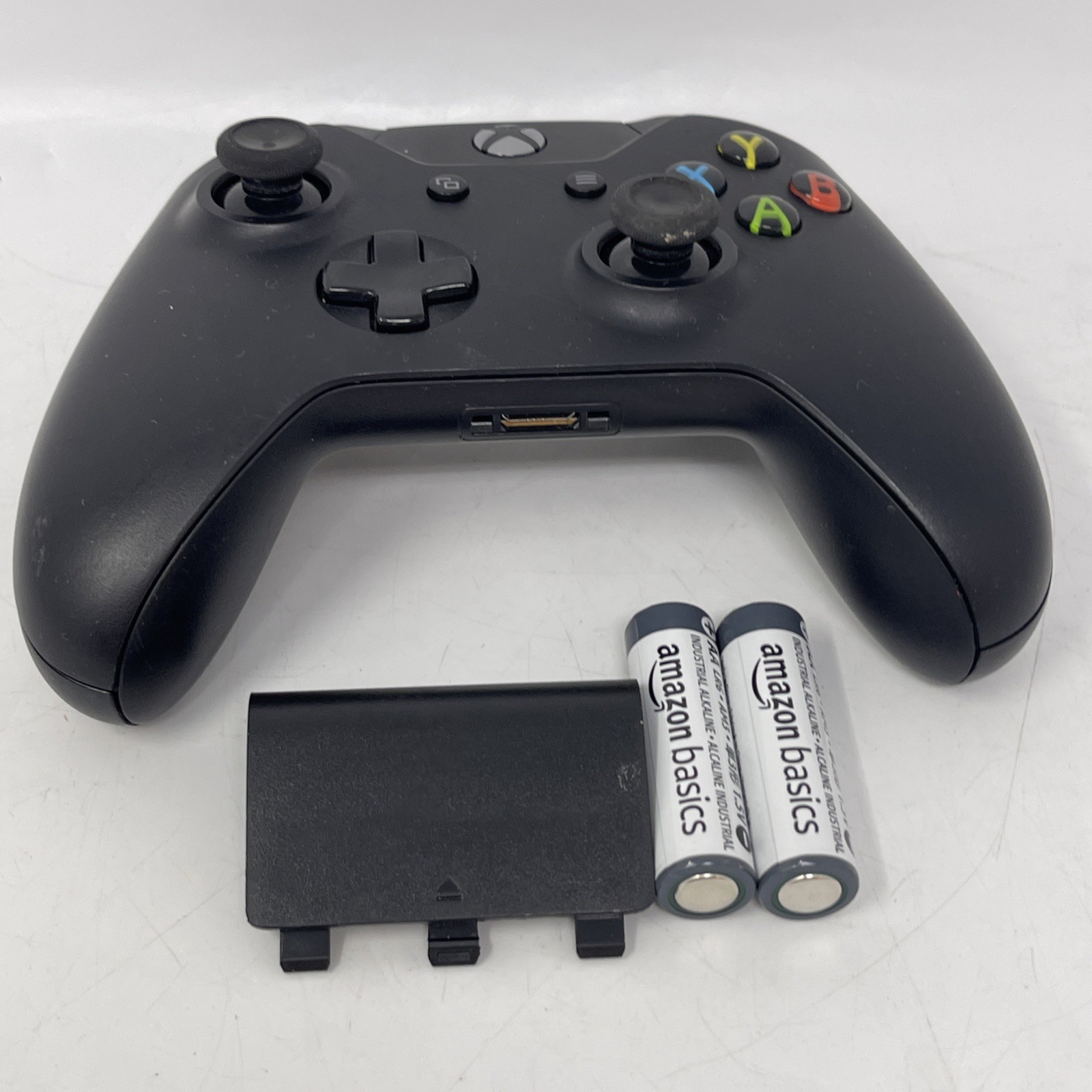 Microsoft Xbox One Wireless Controller Model 1537 – Black Tested Working