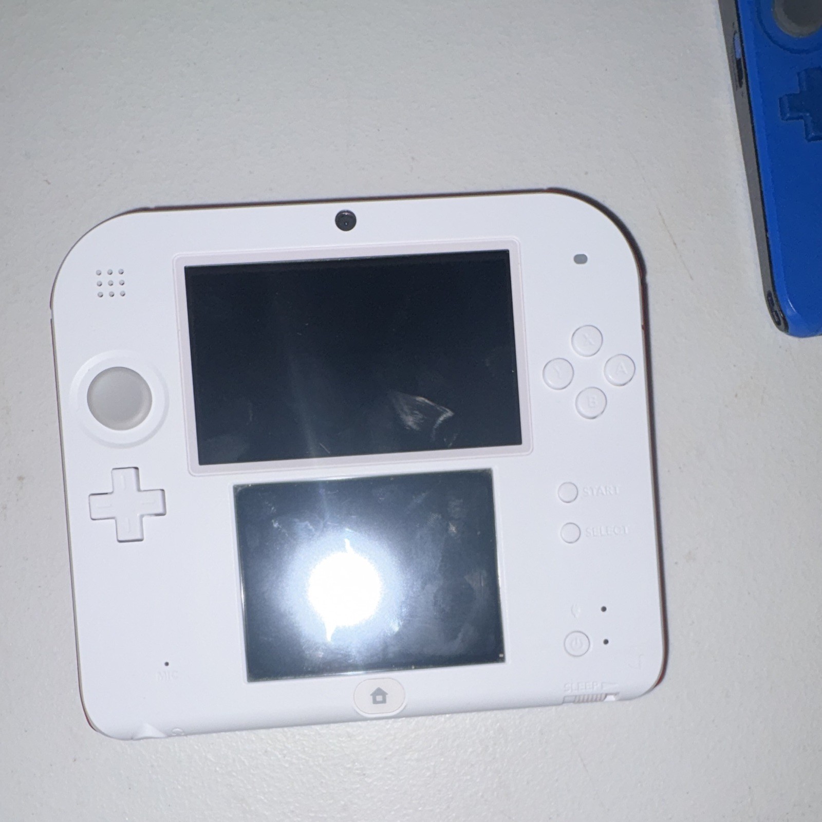 Nintendo 2DS Scarlet red Handheld System Wi-Fi Headphone Jack FTR-001