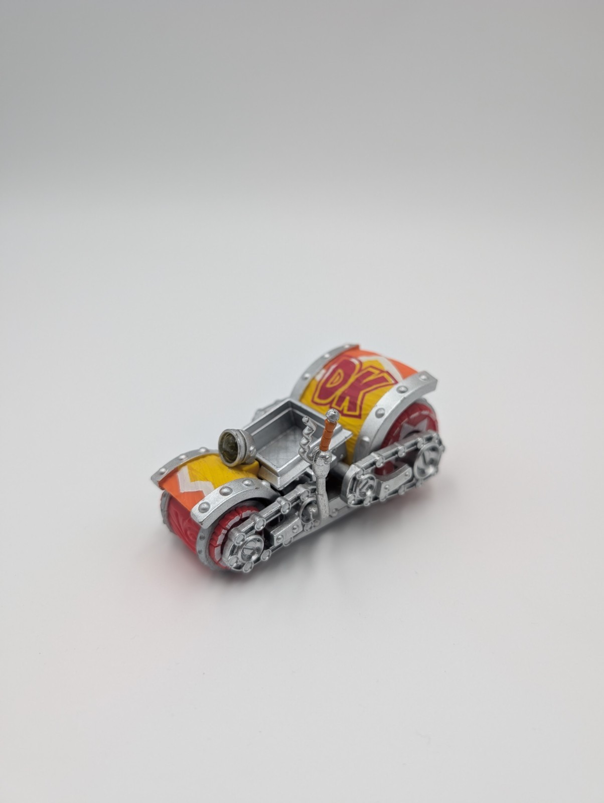 Skylanders Superchargers Turbo Charge Donkey Kong Amiibo And Barrel Blaster