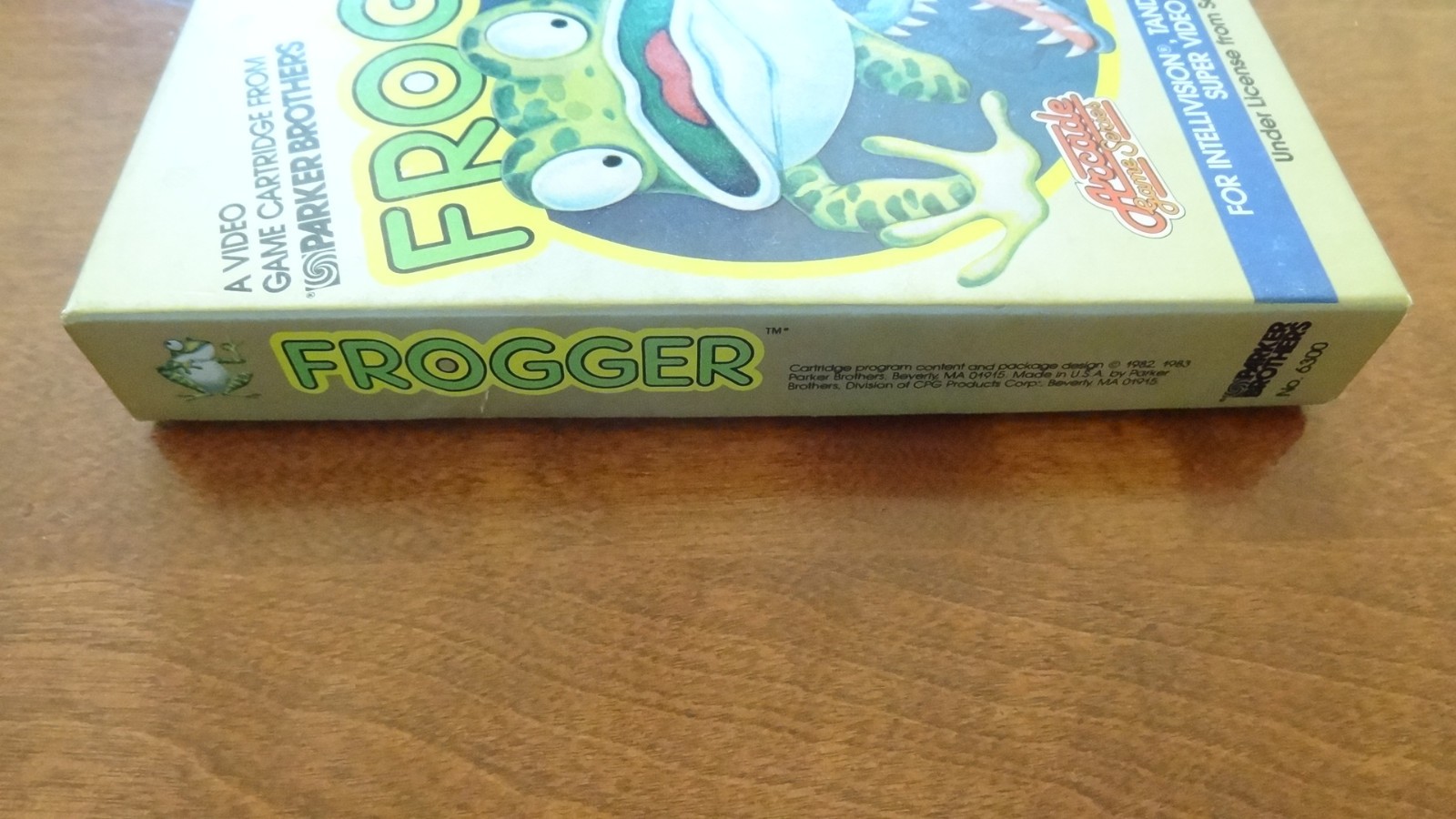 INTELLIVISION FROGGER BOXED Excellent