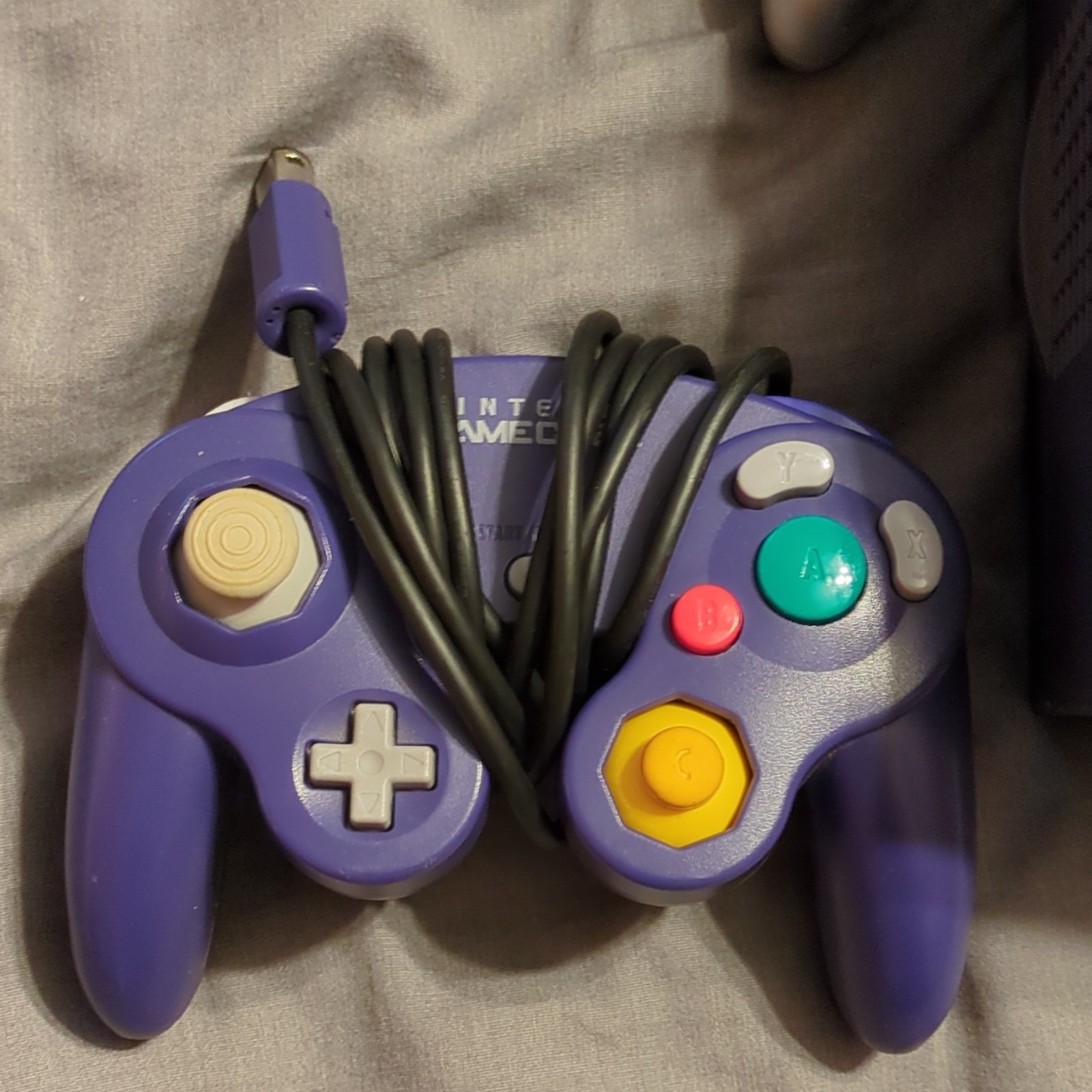 Nintendo GameCube Console with 4 Controllers(Purple, Silver,2White)and Cables