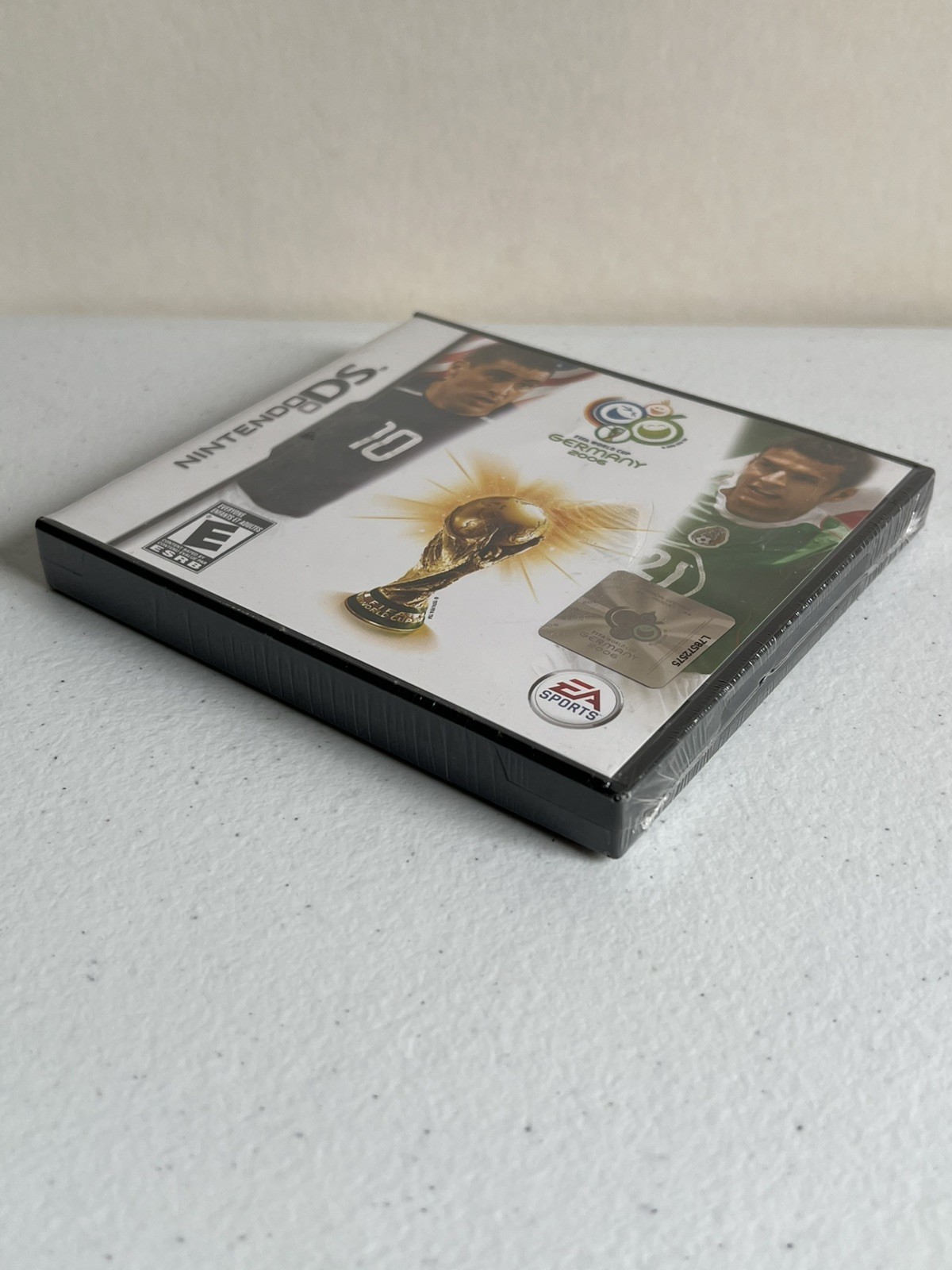 Fifa World Cup Germany 2006 Nintendo DS NEW SEALED ea sports soccer small rip