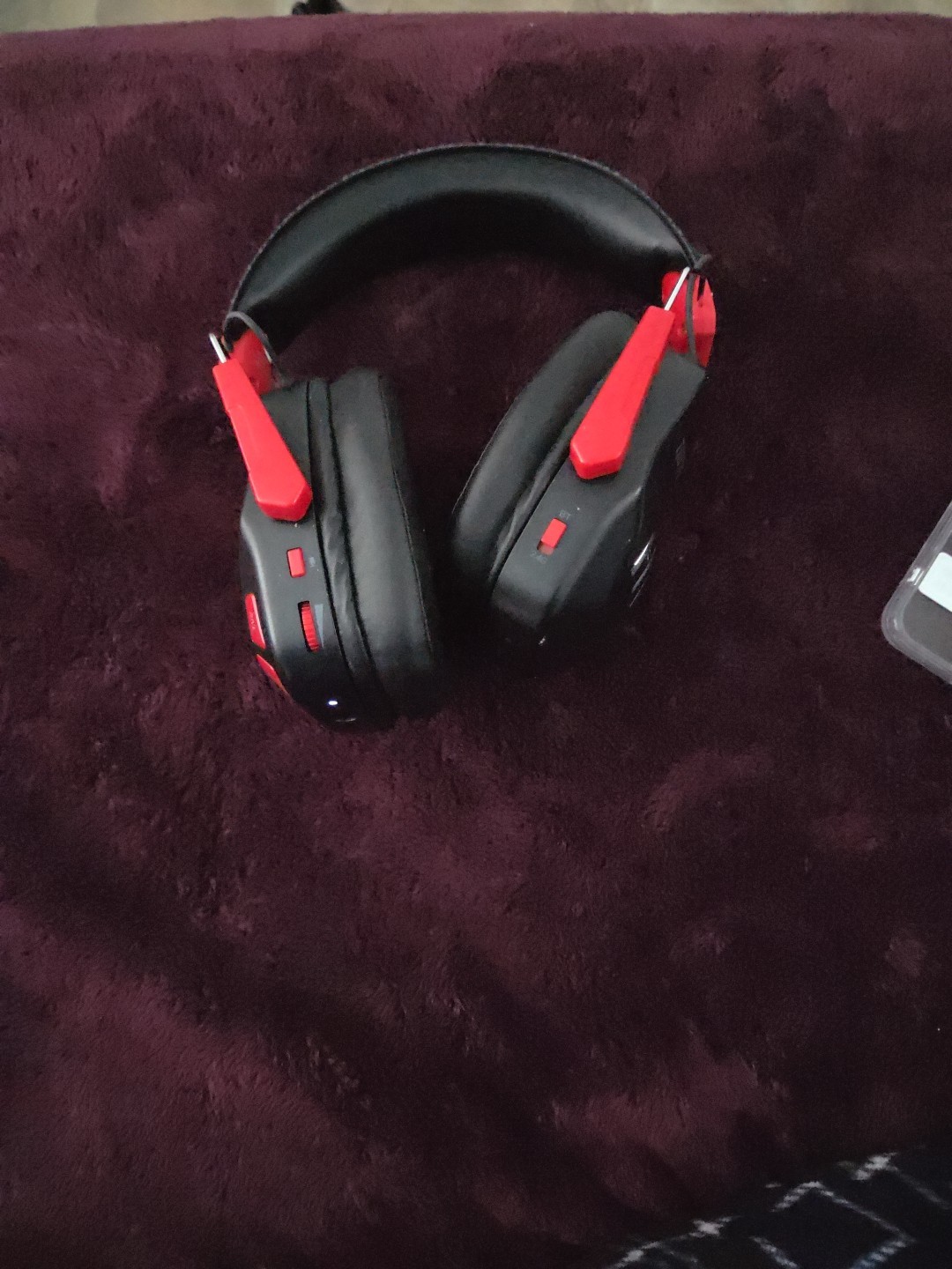Headphones For PC-MOBILE-CONSOLES