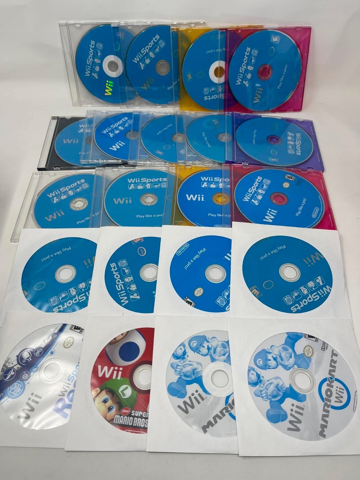 Lot of 21 games Wii Sports mario kart, sport resort, mario (READ DESCRIPTION)