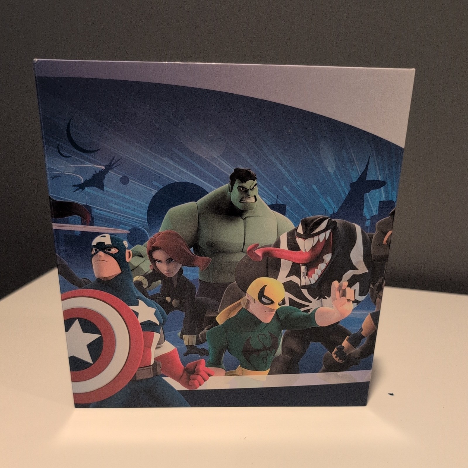 Disney Infinity Power Disc Album Marvel Super Heroes Book With 16 Disc slots