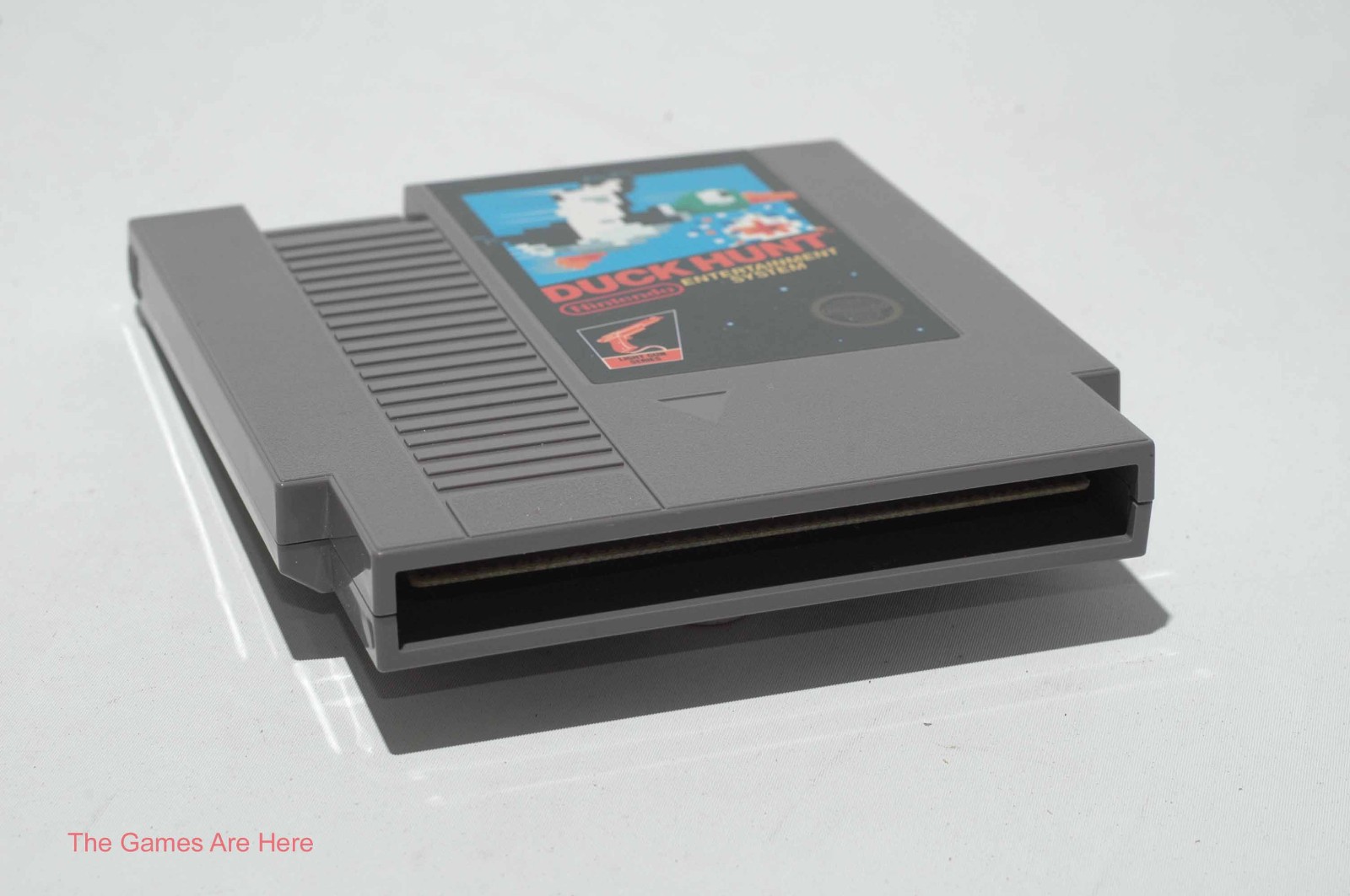 Duck Hunt 5 Screw – Nintendo Entertainment System, 1985