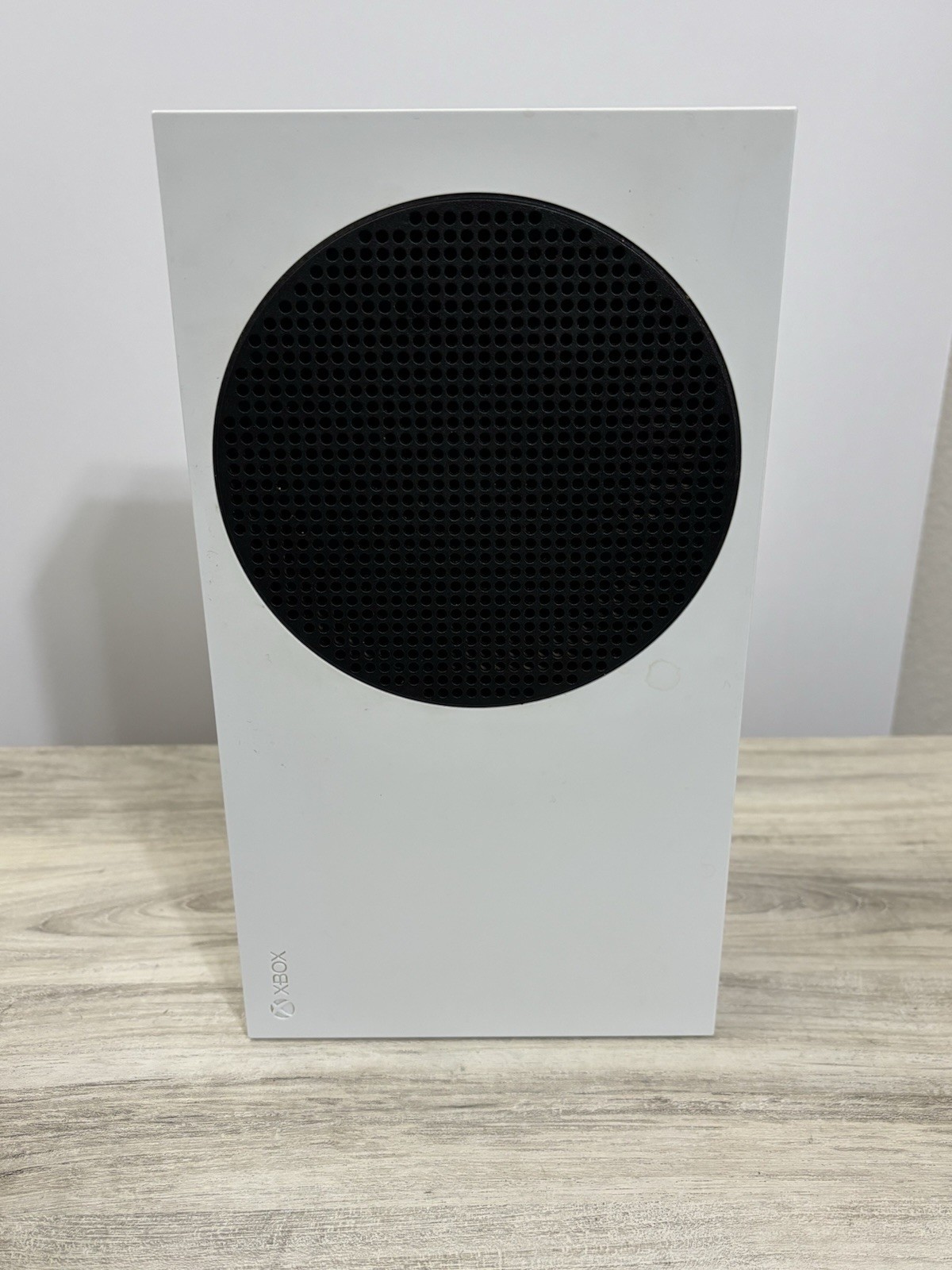 Microsoft Xbox Series S 512GB – Used Good Condition – Includes Controller