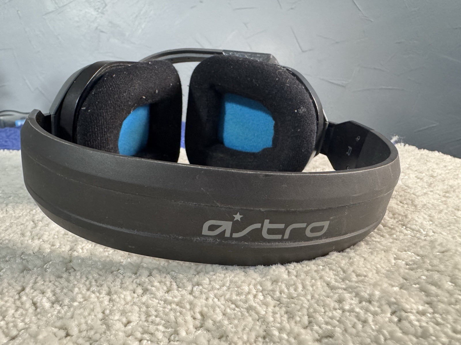 Astro A10 Stereo Gaming Headset – Blue/black No 3.5 Chord. Working!