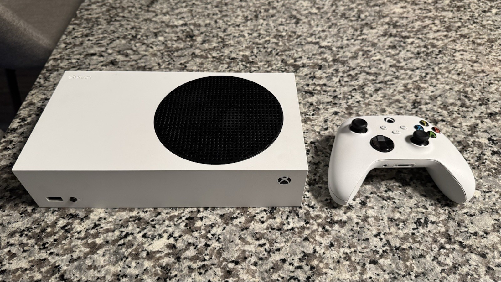 Microsoft Xbox series s 512gb Video Game Console And Gaming Monitor Bundle