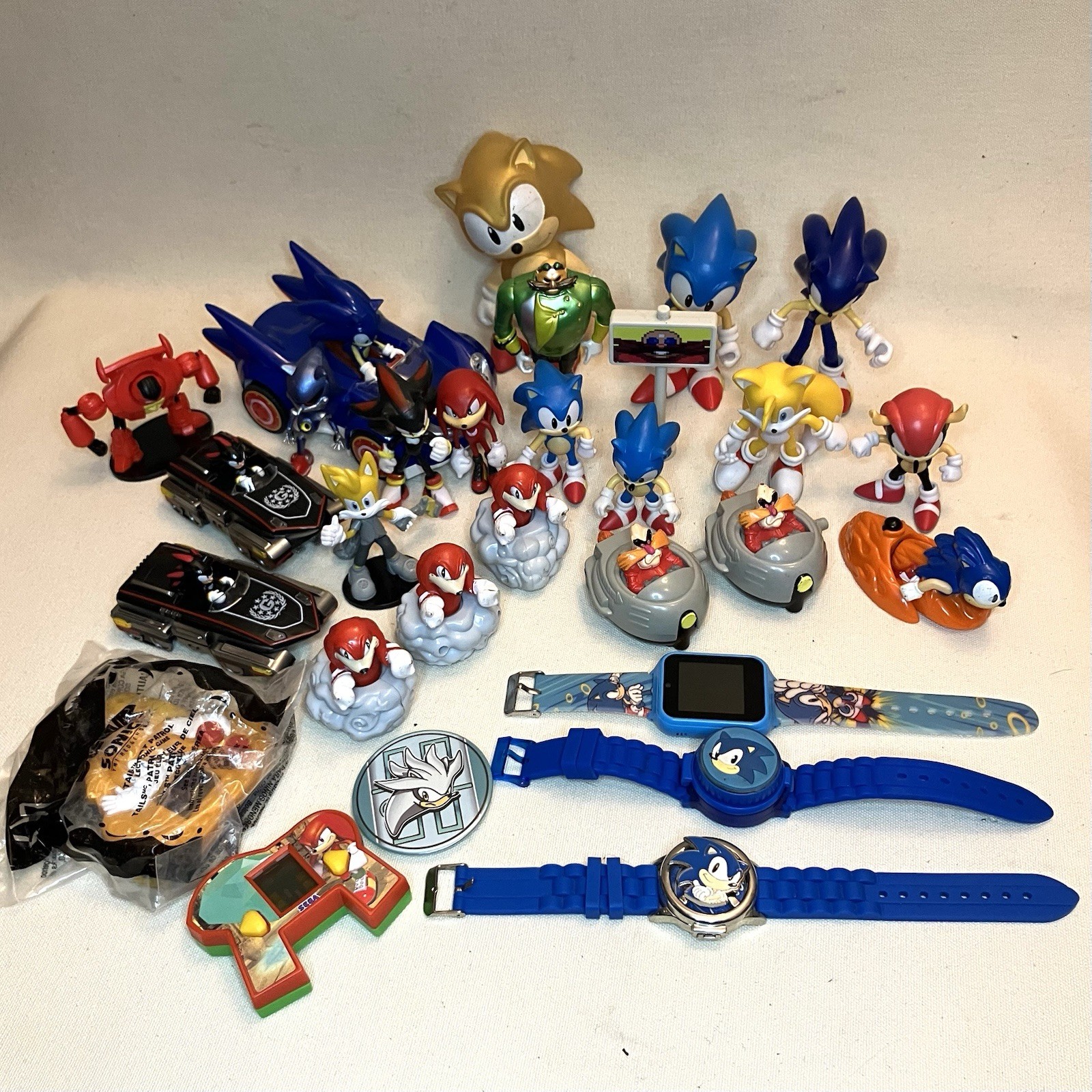 Sega Sonic The Hedgehog Mixed Lot Of Toys, Figures & Collectibles