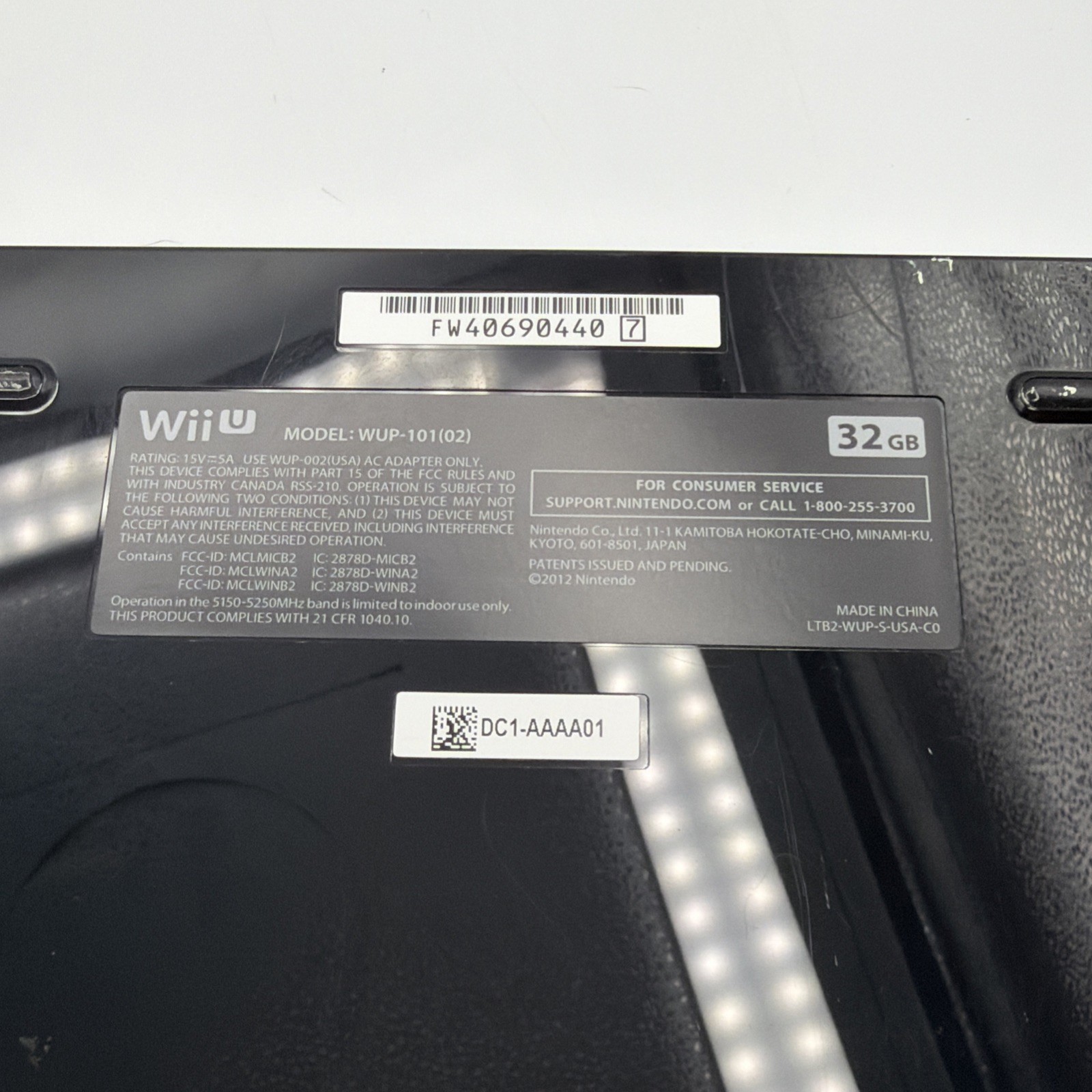 Nintendo Wii U 32GB Deluxe Console & 14-Game Mega Bundle
