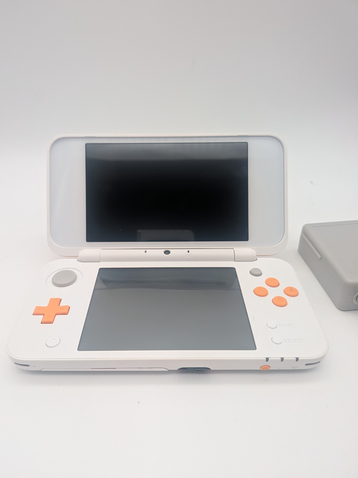 Nintendo 2DS XL Handheld Game Console JAN-001 White Orange Mario Kart Installed