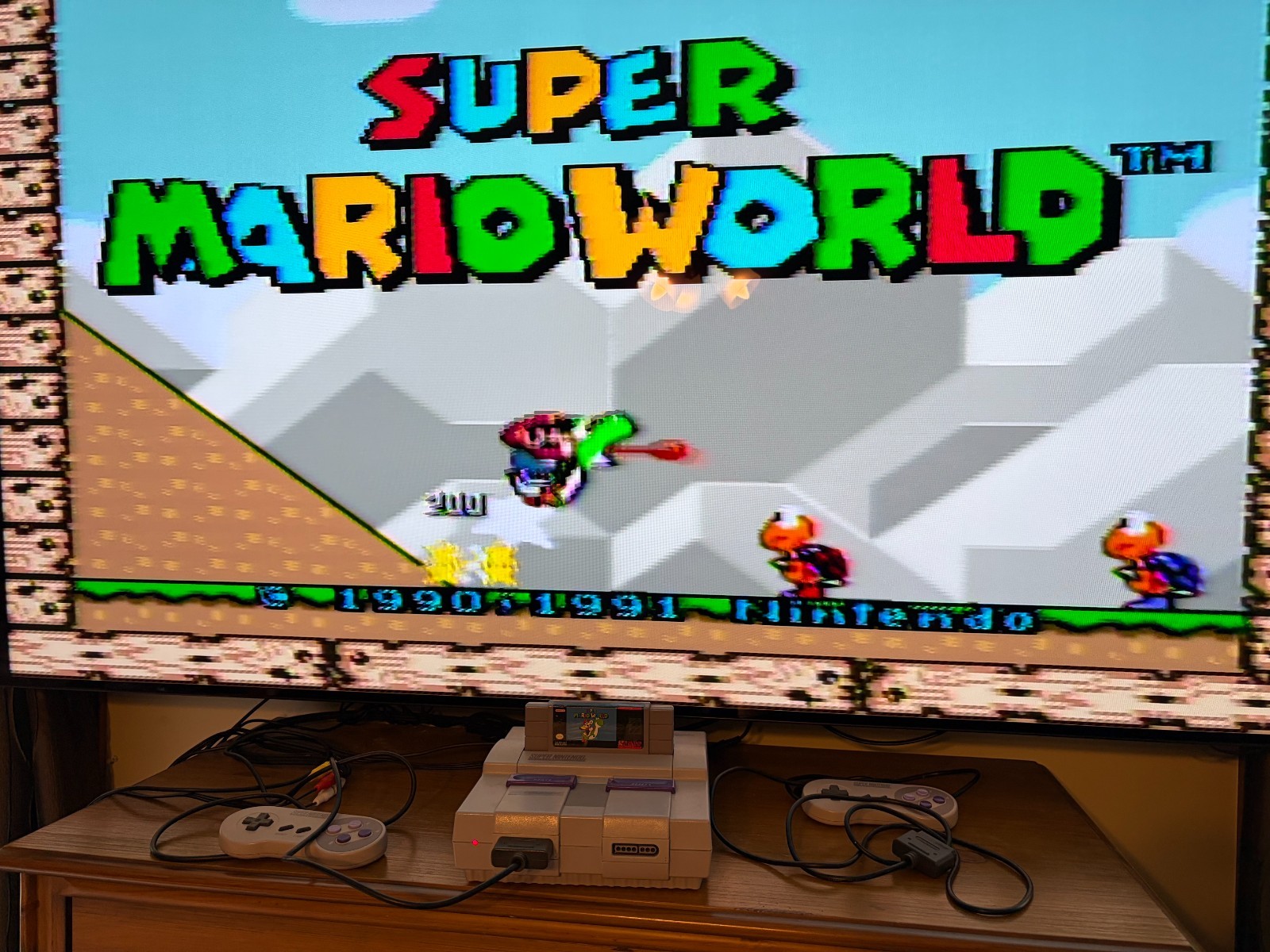 SNES 2400166 Home Console with Super Mario World