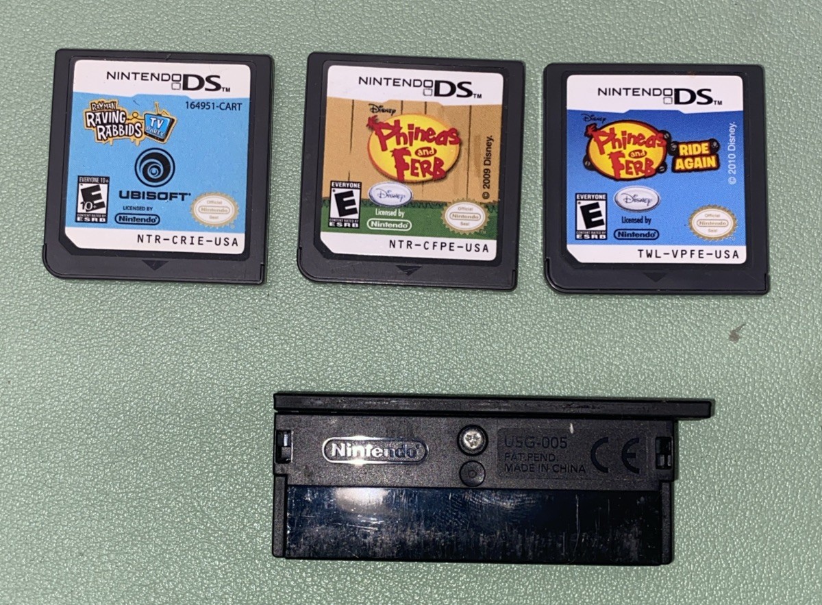 Nintendo DS Lite Blue(USG-001) W/3 Games, Stylus, Charger, Case READ