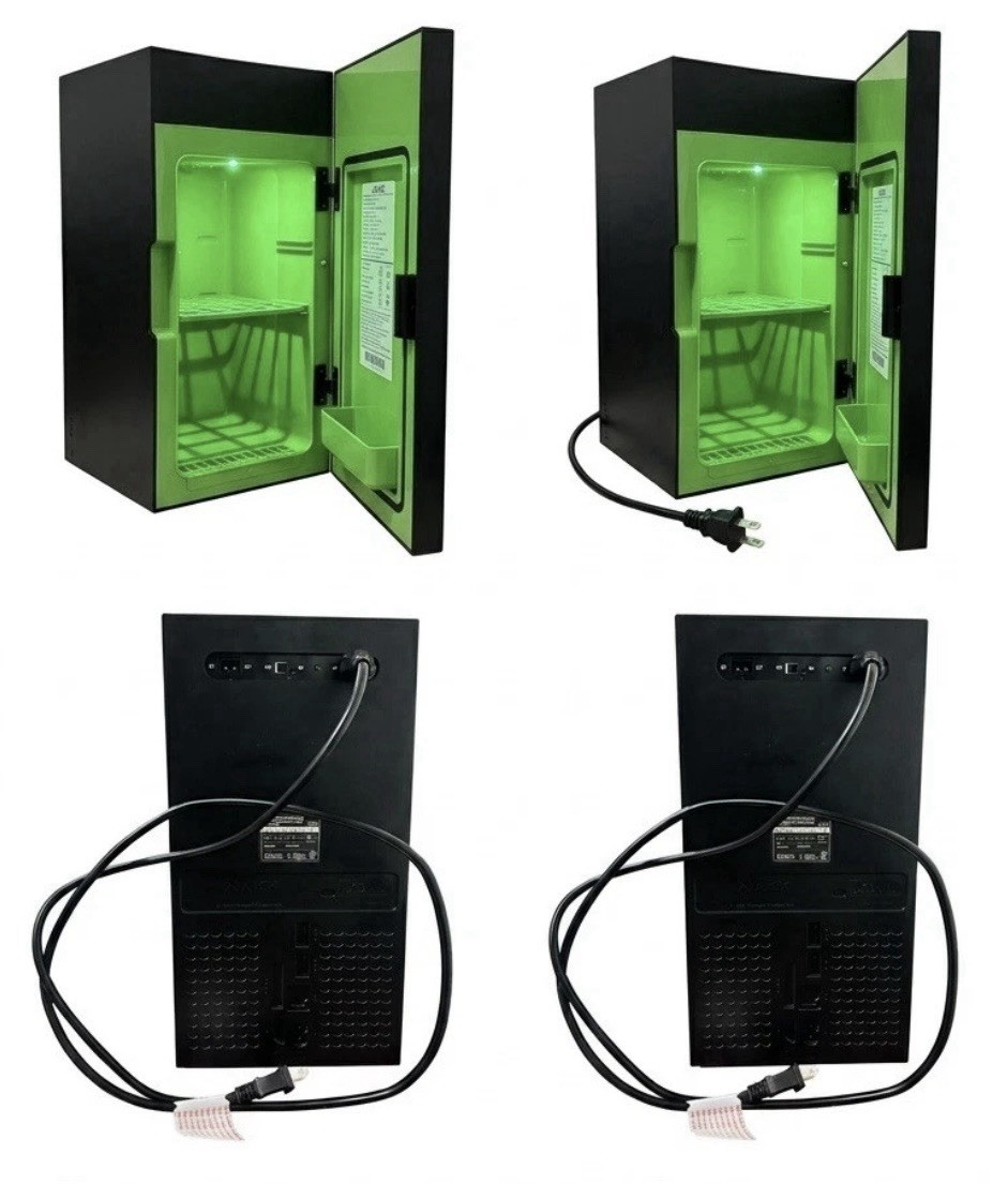 Ukonic Xbox Series X Replica Mini Fridge Cooler/Warmer Black/Green
