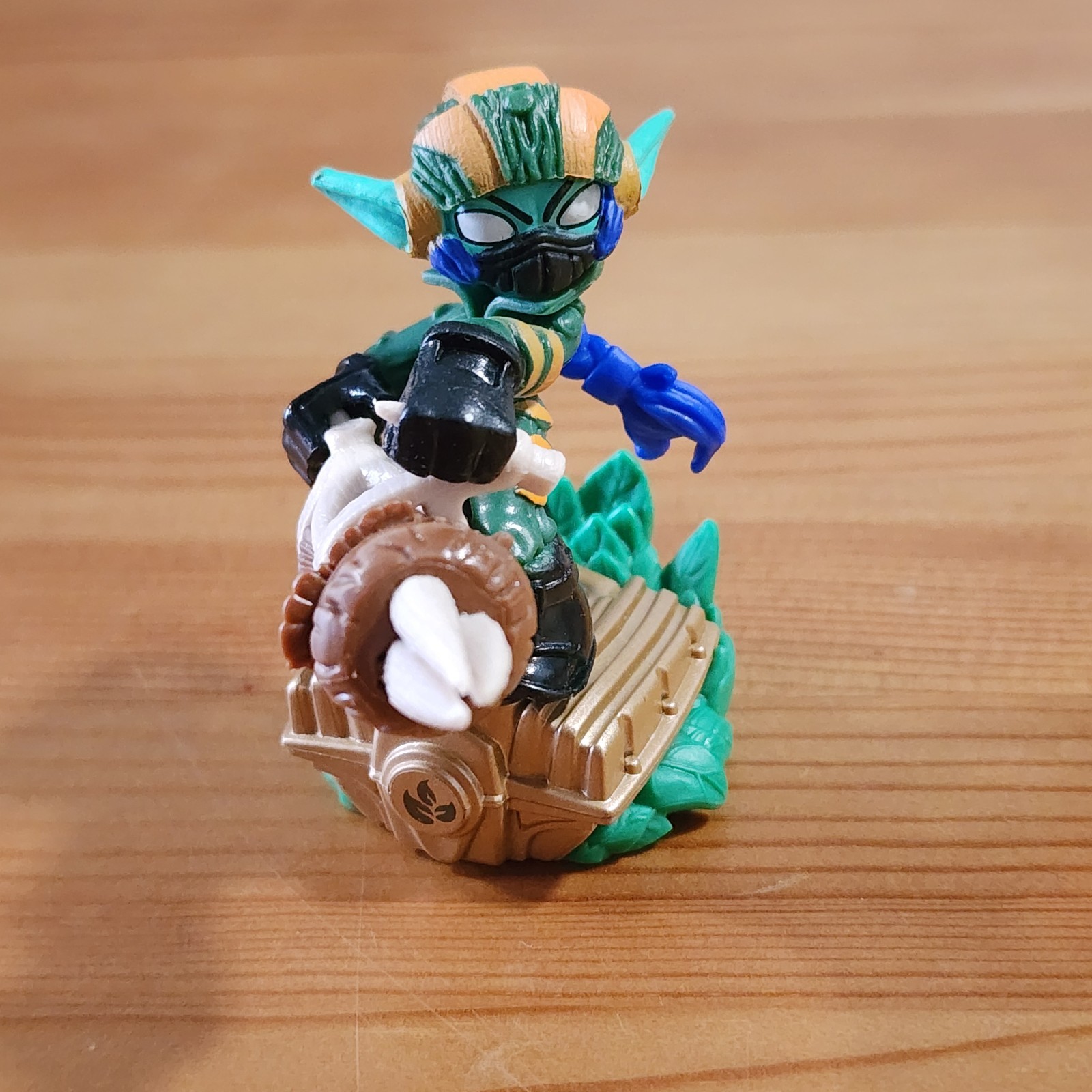 Wii SKYLANDER’S SUPERCHARGERS RACING Game + Supershot Stealth Elf & Stormblade