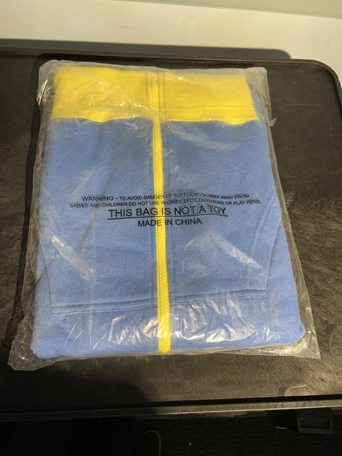 Bethesda Fallout Vault 111 Hoodie Size M – L – XXL – BRAND NEW IN ORIGINAL PKG.