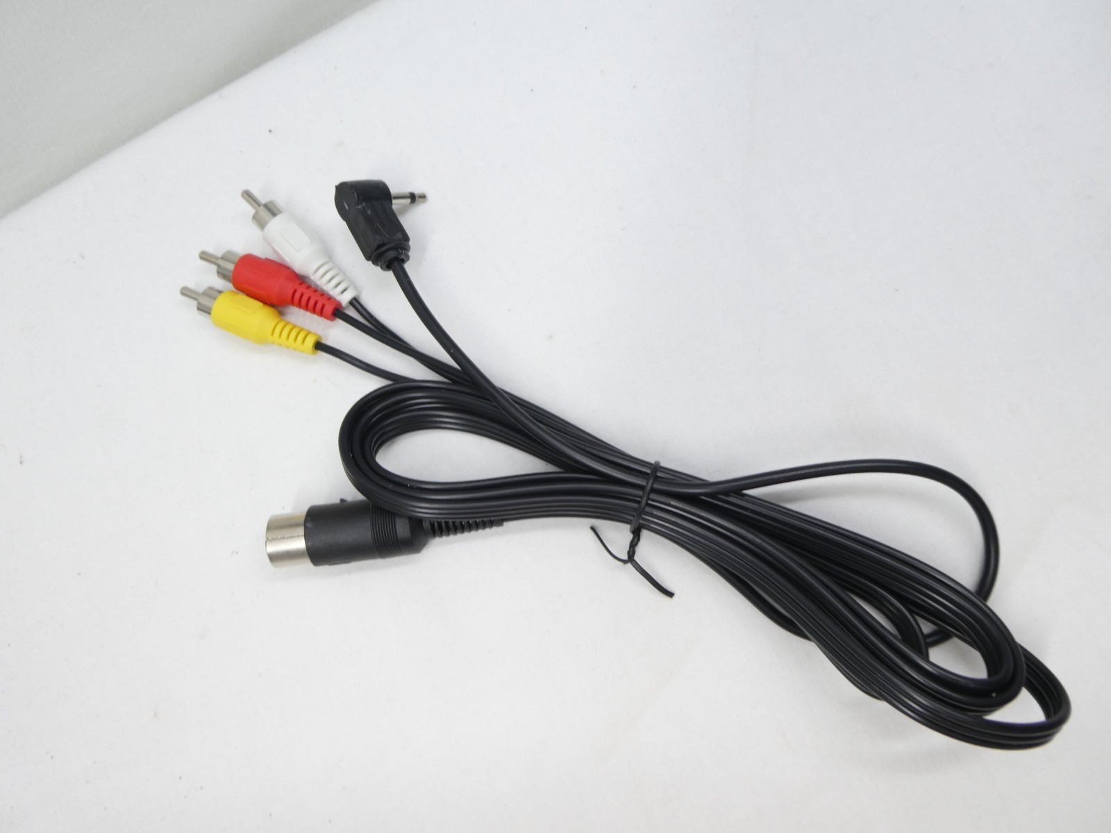 Sega Genesis model 1 av Composite RCA cable STEREO OUT