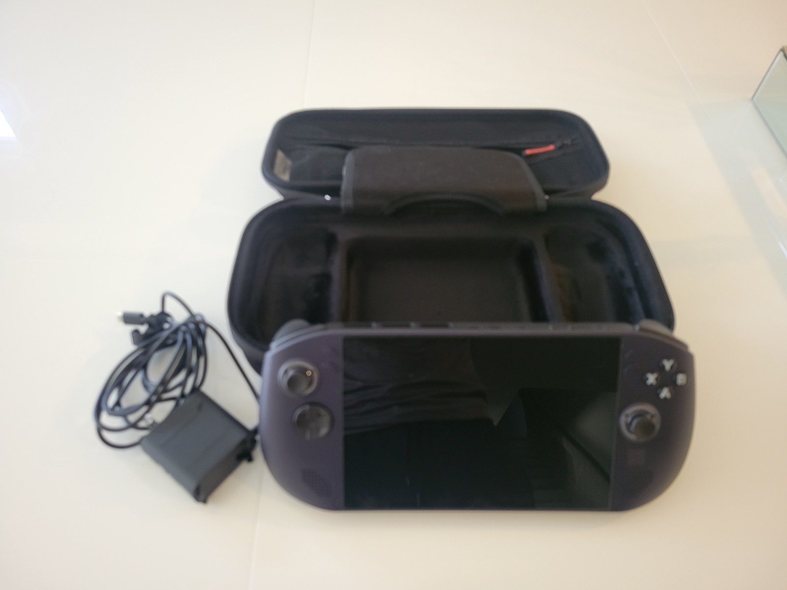 Lenovo Legion Go S Z1 Extreme 32GB ram SteamOS 1TB w/ carrying case