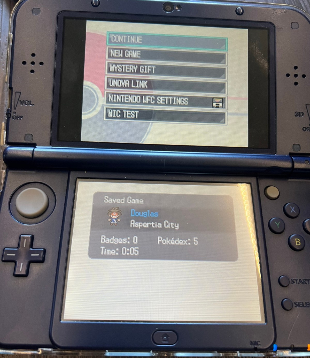 *AUTHENTIC CIB* Pokemon: White Version 2 (Nintendo DS, 2012) *TESTED*