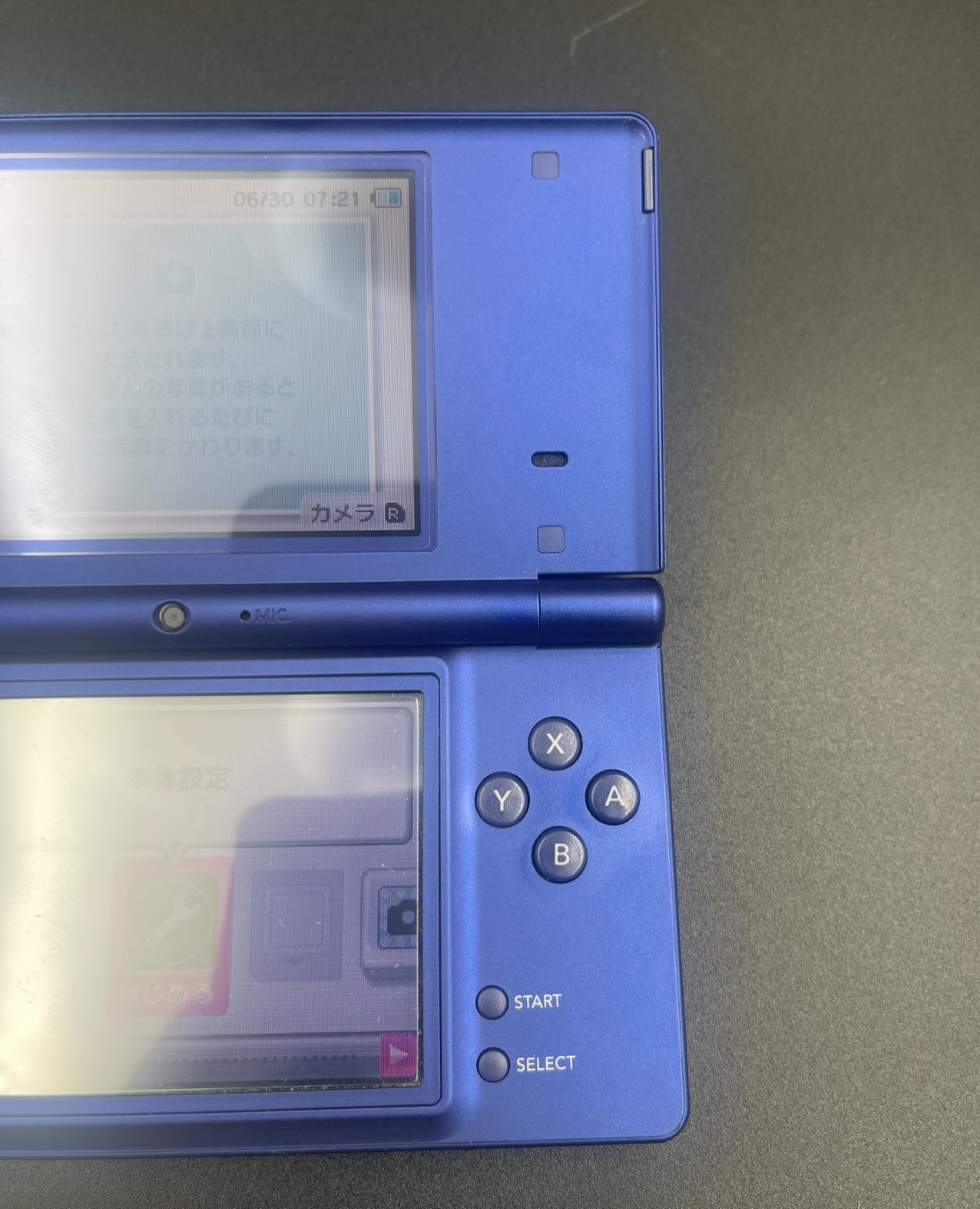 Nintendo DSi Metallic Blue Handheld Console with Charger Case From Japan