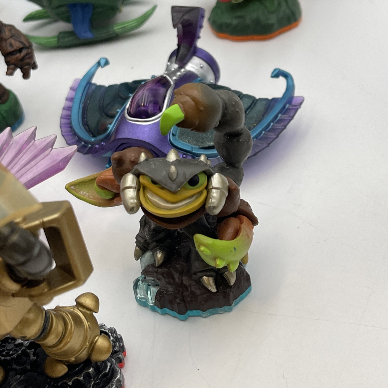 Skylanders Mixed Lot of 45 Figures Spyro, Giants, Vehicles, Some Damaged
