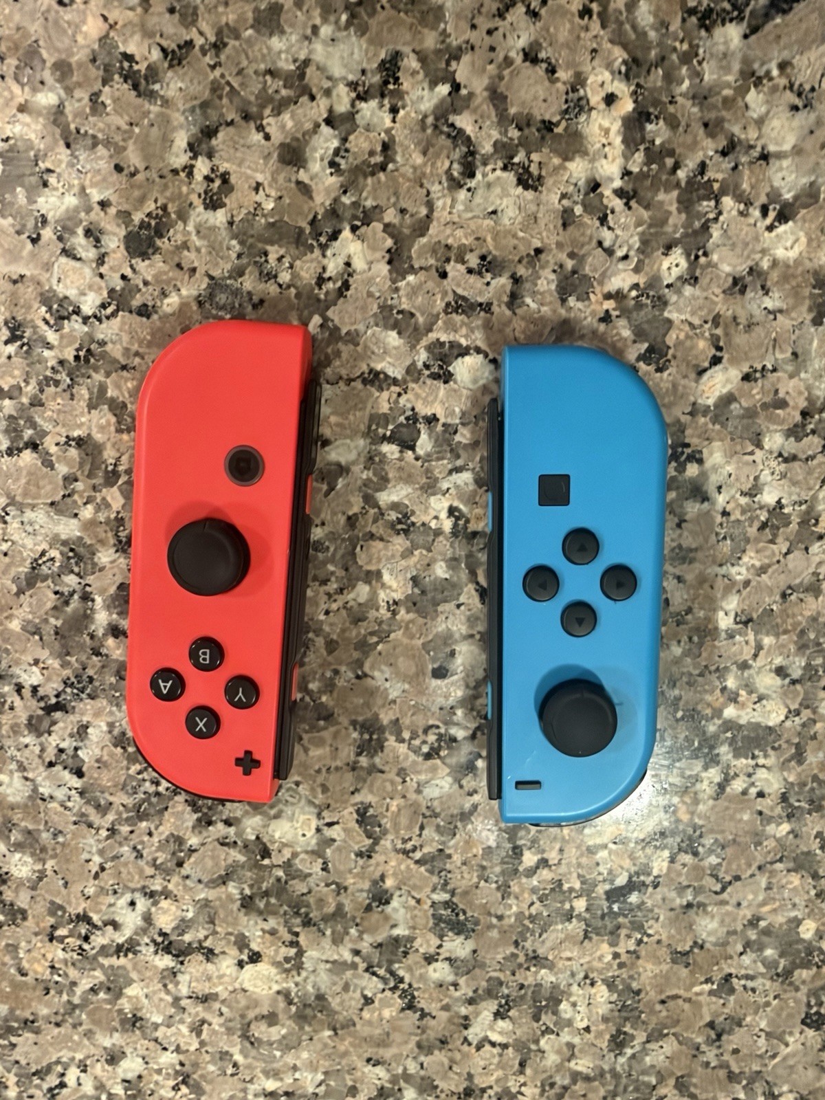 Nintendo Switch Console Neon Blue Red Joy-Con V2 HAC-001(-01) Bundle