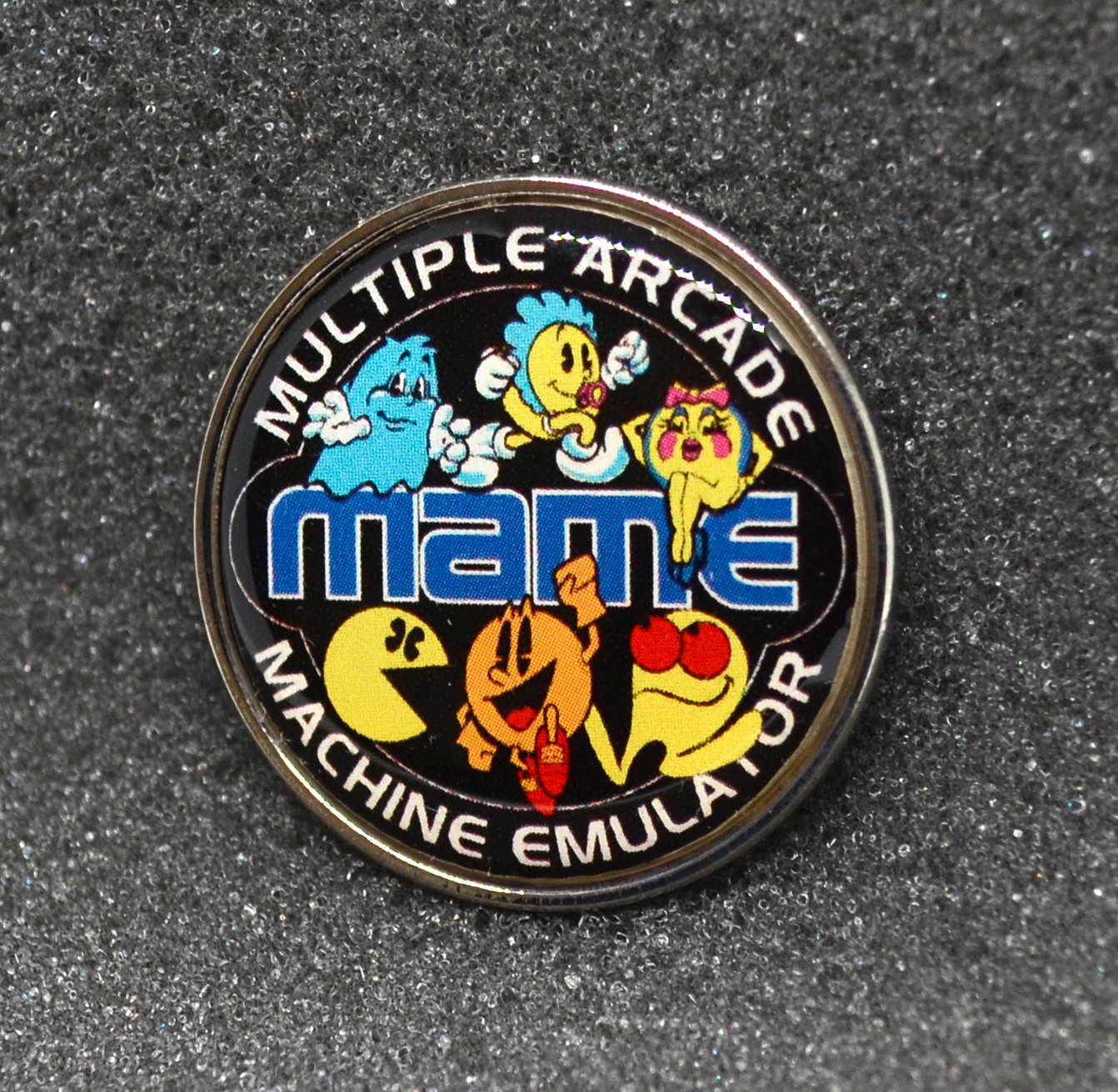 Multiple Arcade Machine Emulator MAME Pac-Man Retro Offset Printed Pin Lapel
