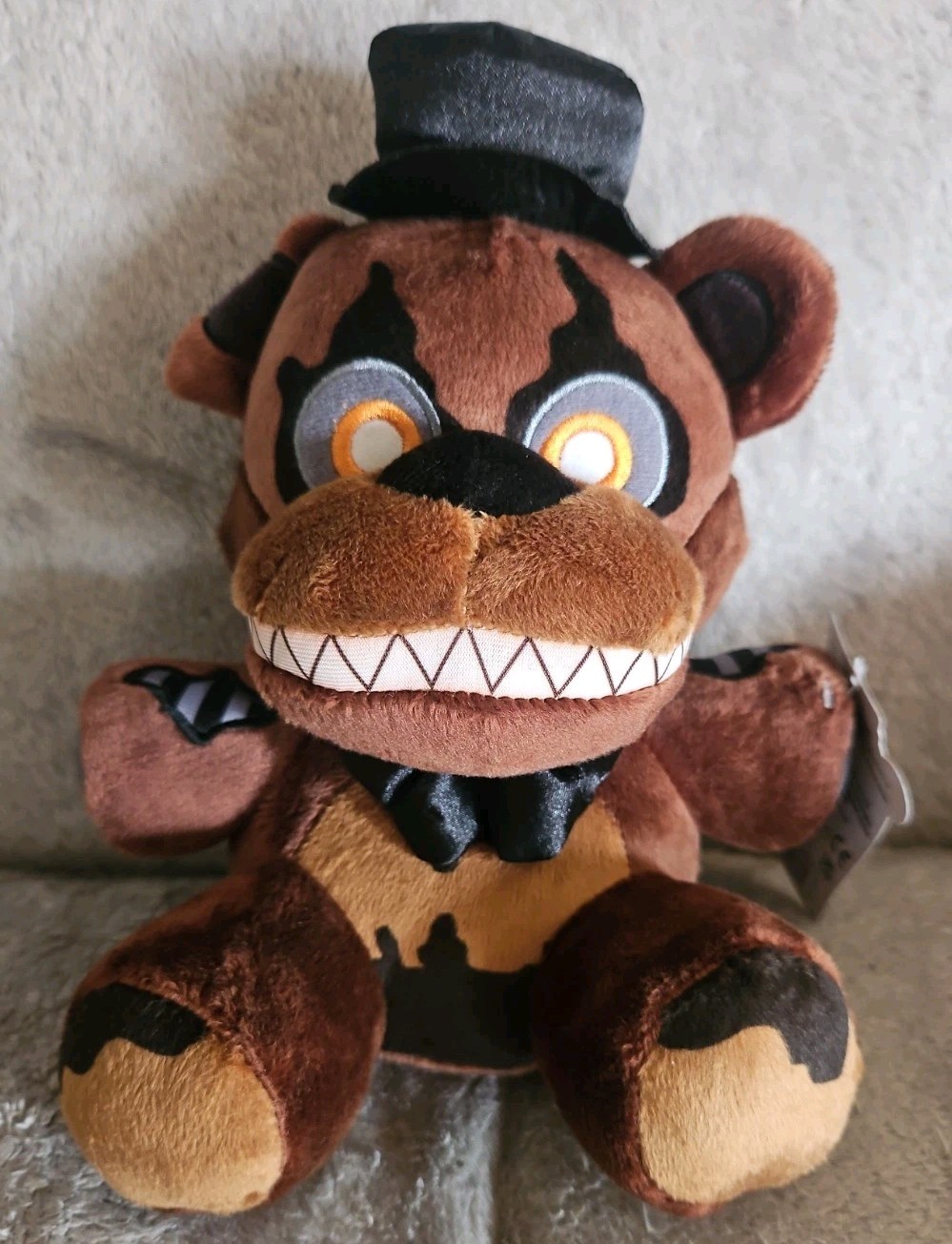 Jazwares Five Nights at Freddys Nightmare FREDDY 8” FNAF Plush Glow In Dark Eyes