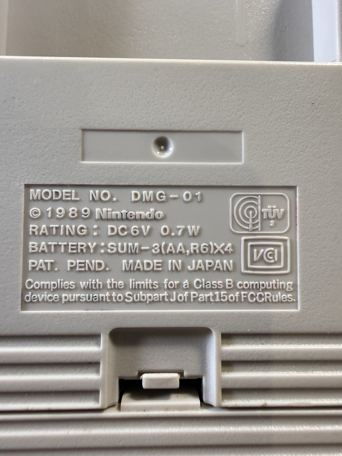 Original Nintendo Game Boy (DMG-01) – Powers On – CLEAN Battery Contacts Video