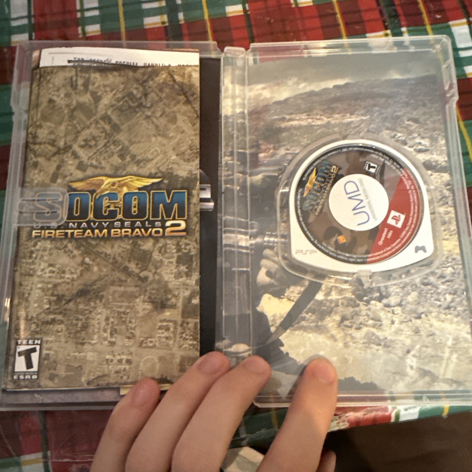 SOCOM US Navy Seals Fireteam Bravo 2 Sony PSP 2005 Video Game Great Condition