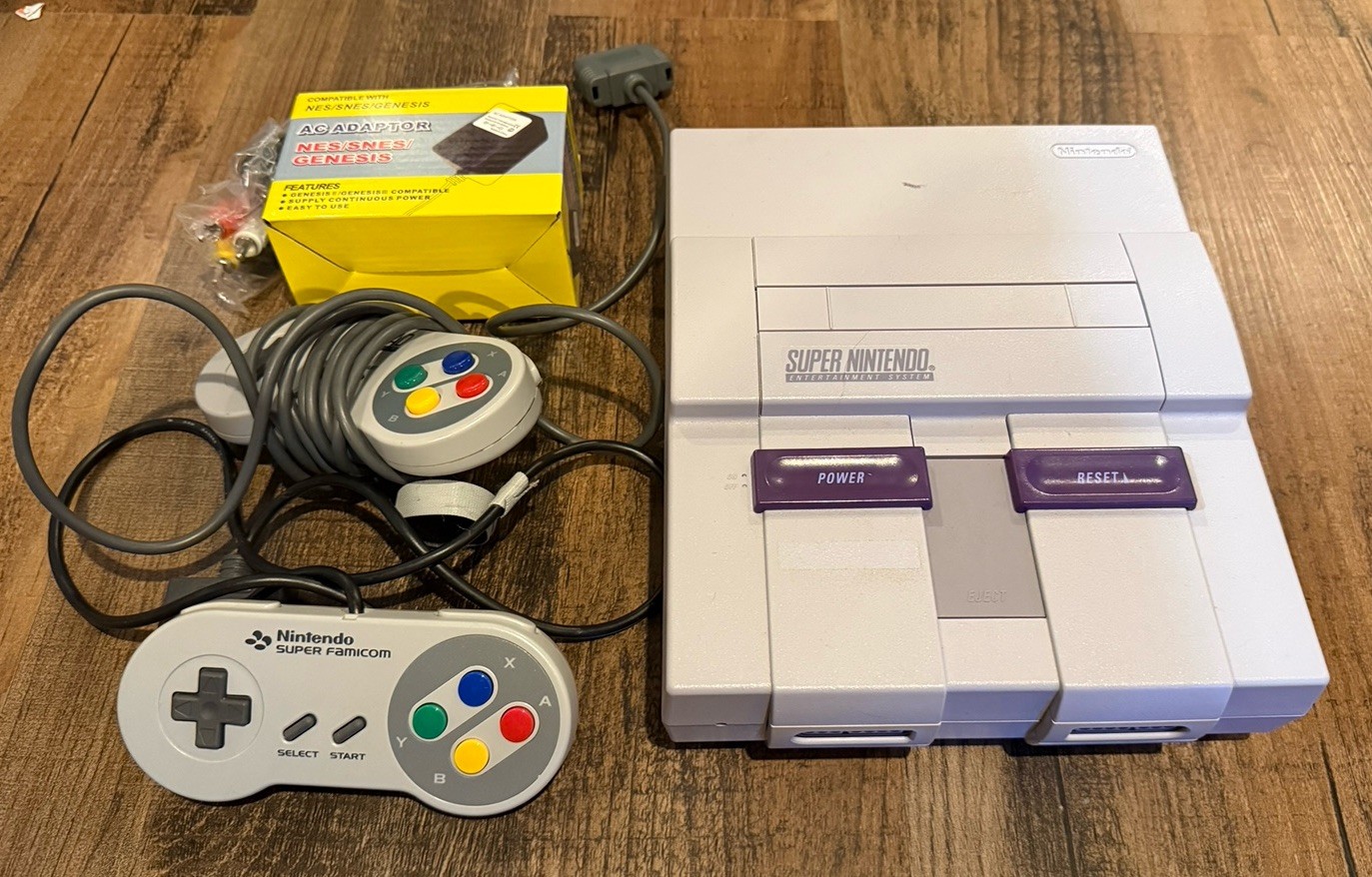 Super Nintendo Console System SNES W/ 2 Controllers All Wires Works Great