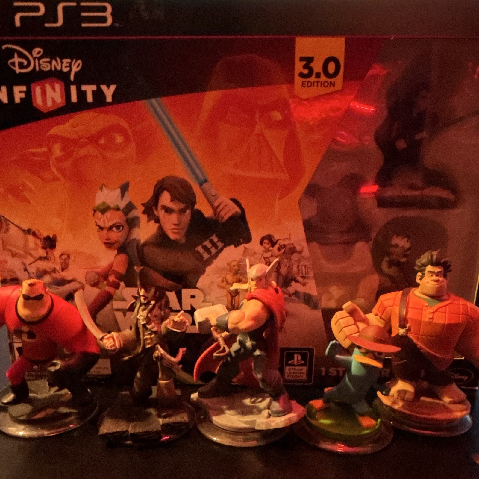 Disney Infinity 3.0 Edition Star Wars Starter Pack PS3 (includes other figures)