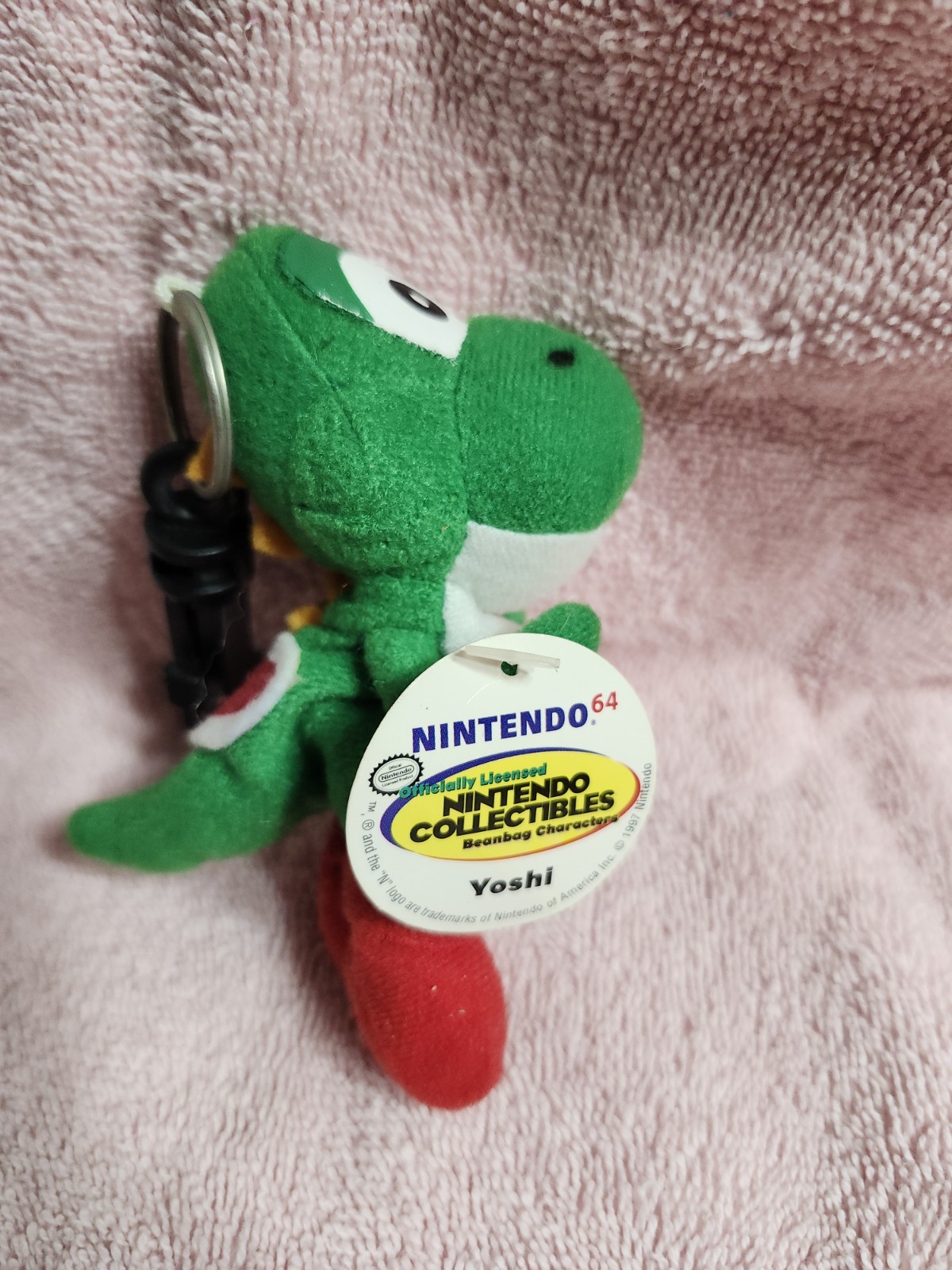 Vintage 1997 BD&A Nintendo Super Mario 64 Yoshi Bean Bag Keychain Rare w/ Tags