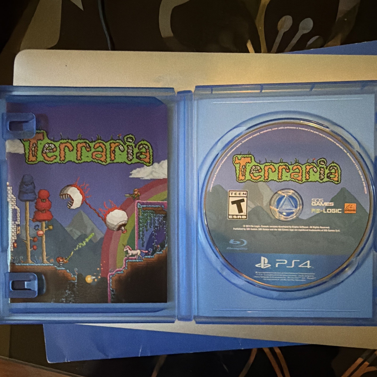 505 Games Terraria PS4 2014 T Teen Multiplayer Online NTSC-U/C (US/Canada)