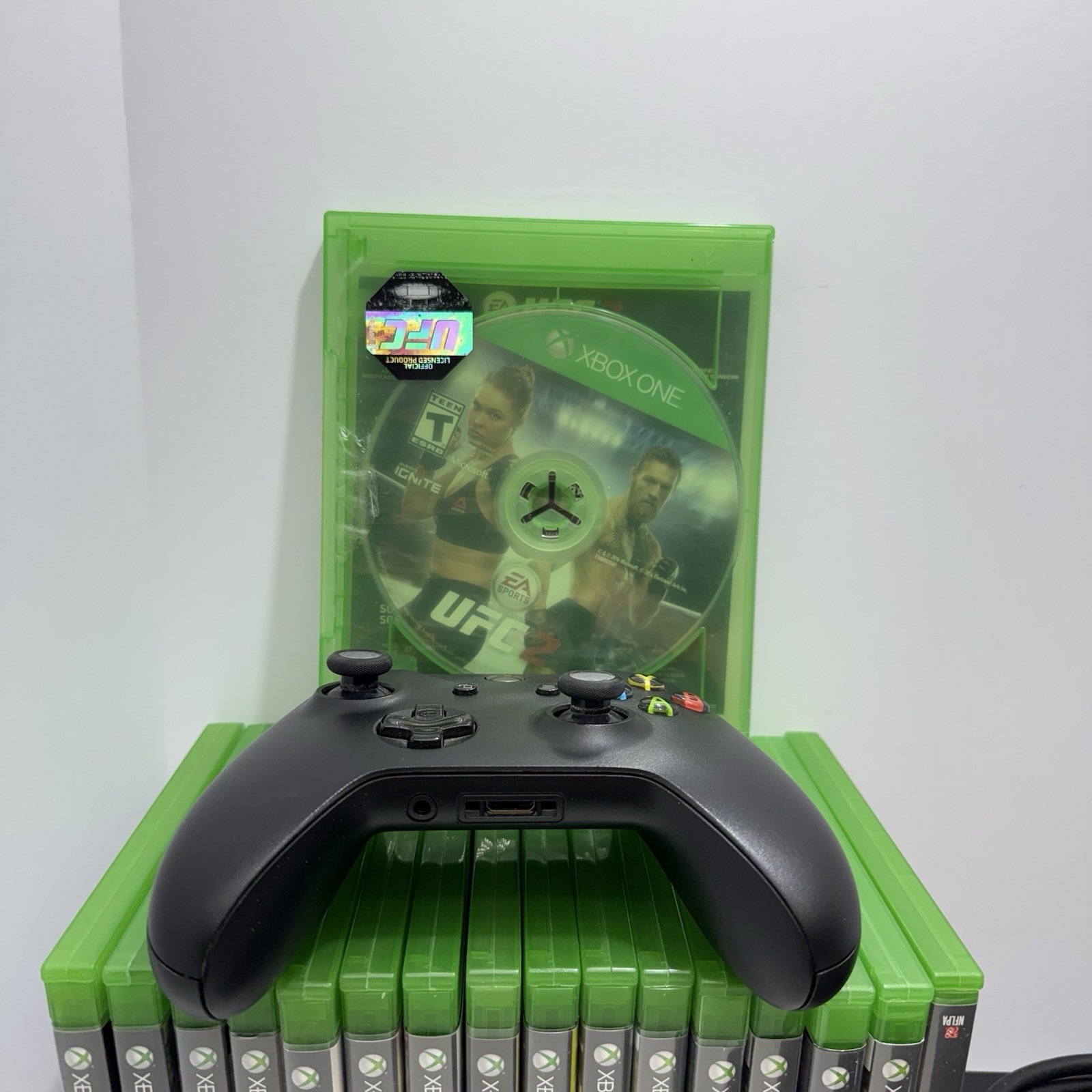 Microsoft Xbox One X 1TB Console Bundle Cords,1 Wireless Controller, +17 Games