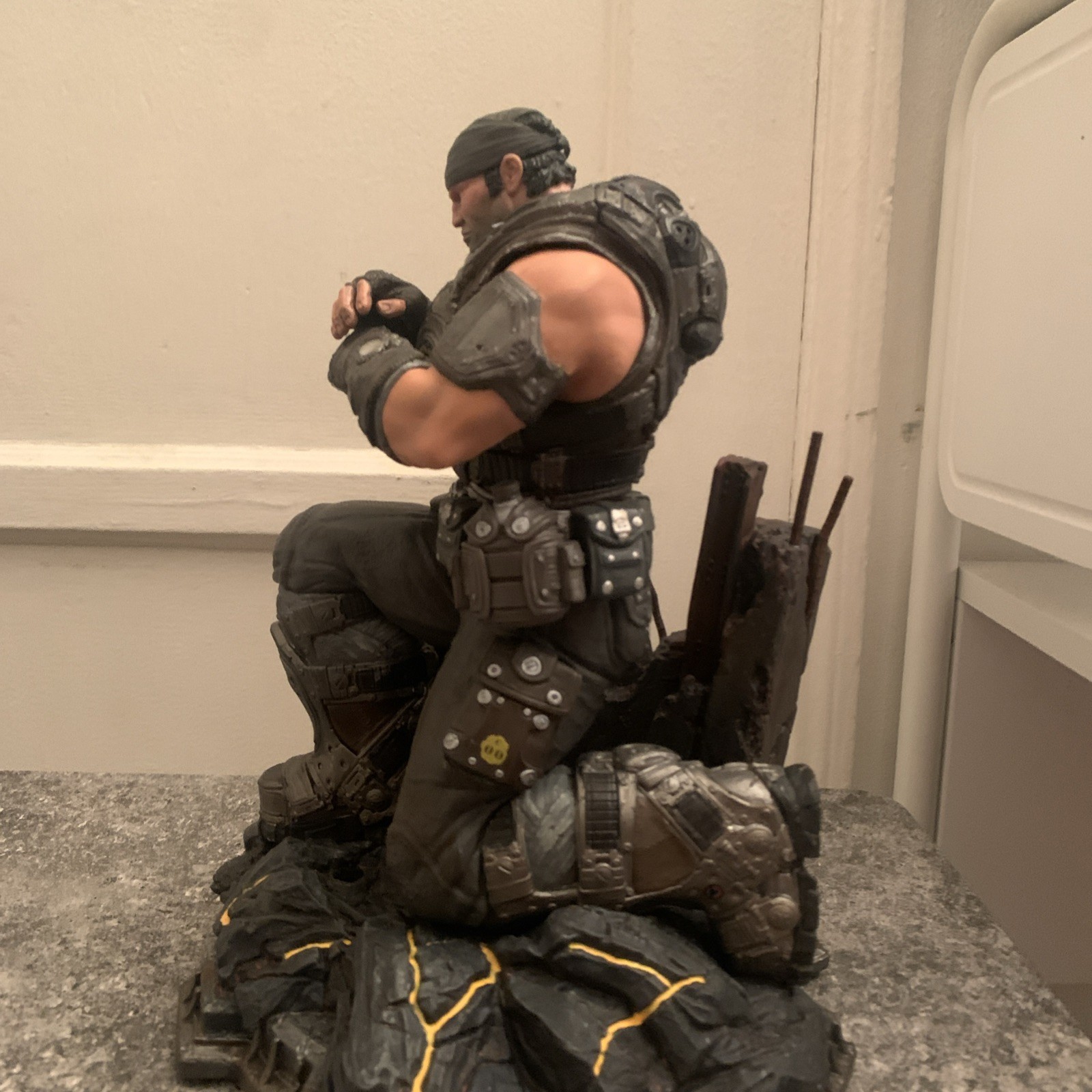 Gears of War 3 Marcus Fenix Collectors Figure Limited Edition Statue Epic Games