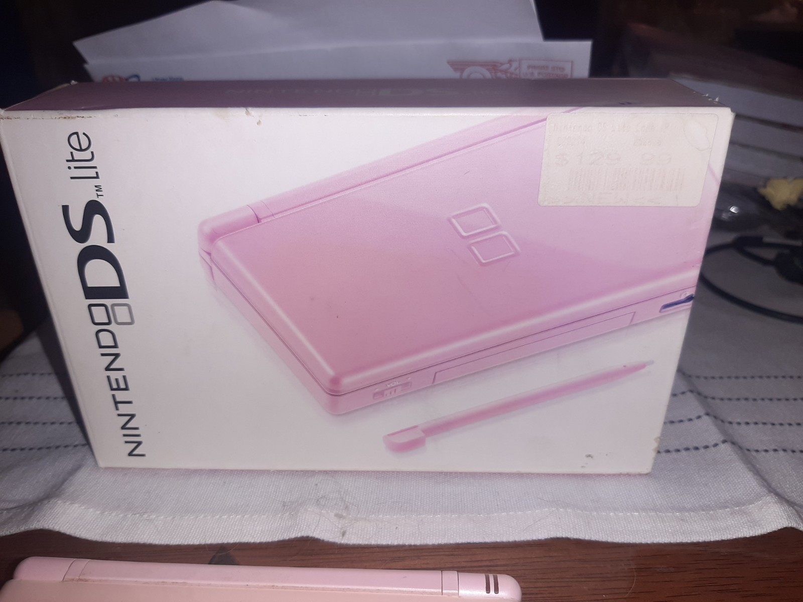 Nintendo DS Lite Pink Handheld System Console w/ Box & Super Scribblenauts.