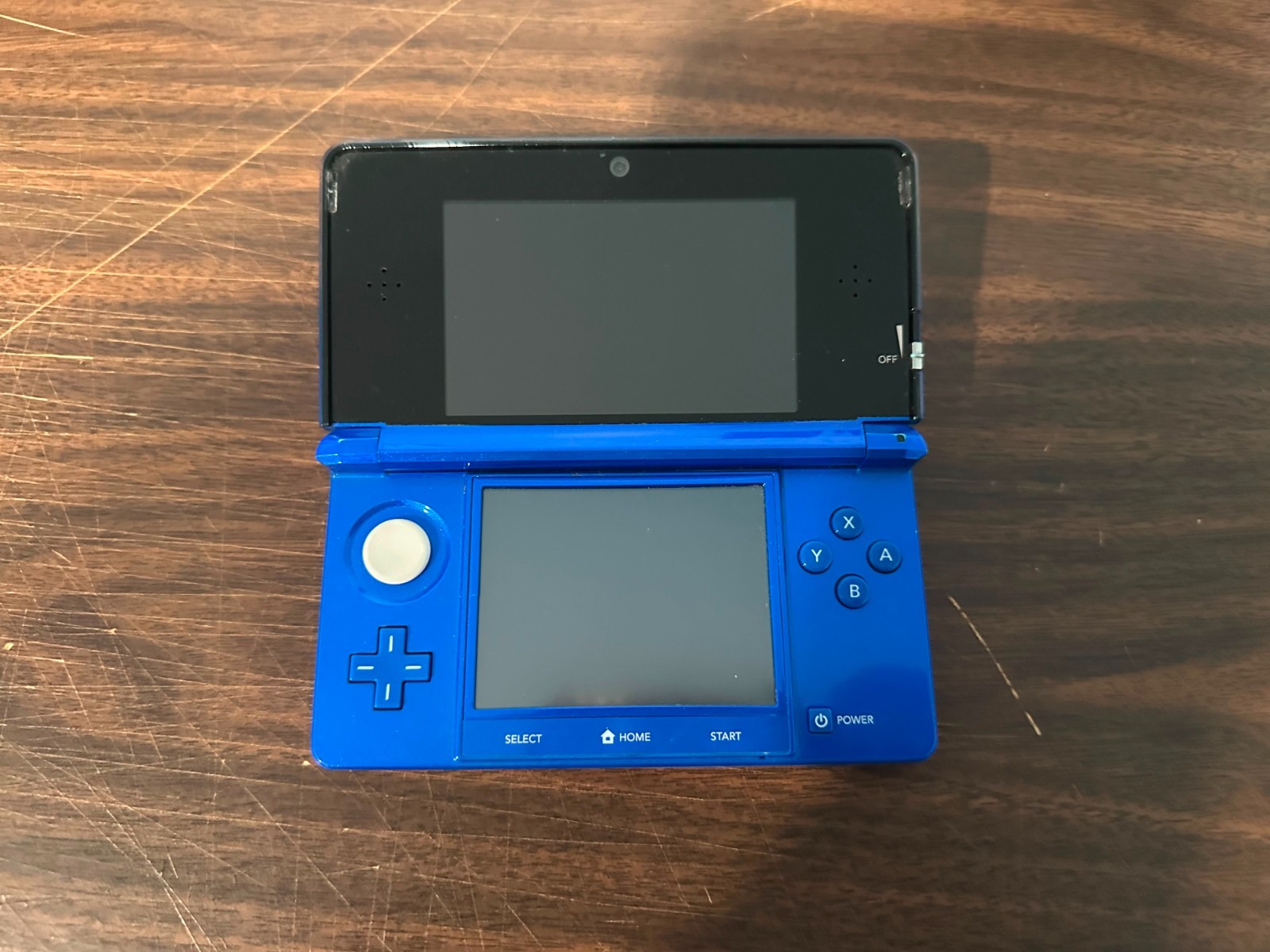 Nintendo 3DS with Stylus, Memory card and Charger – Cobalt Blue