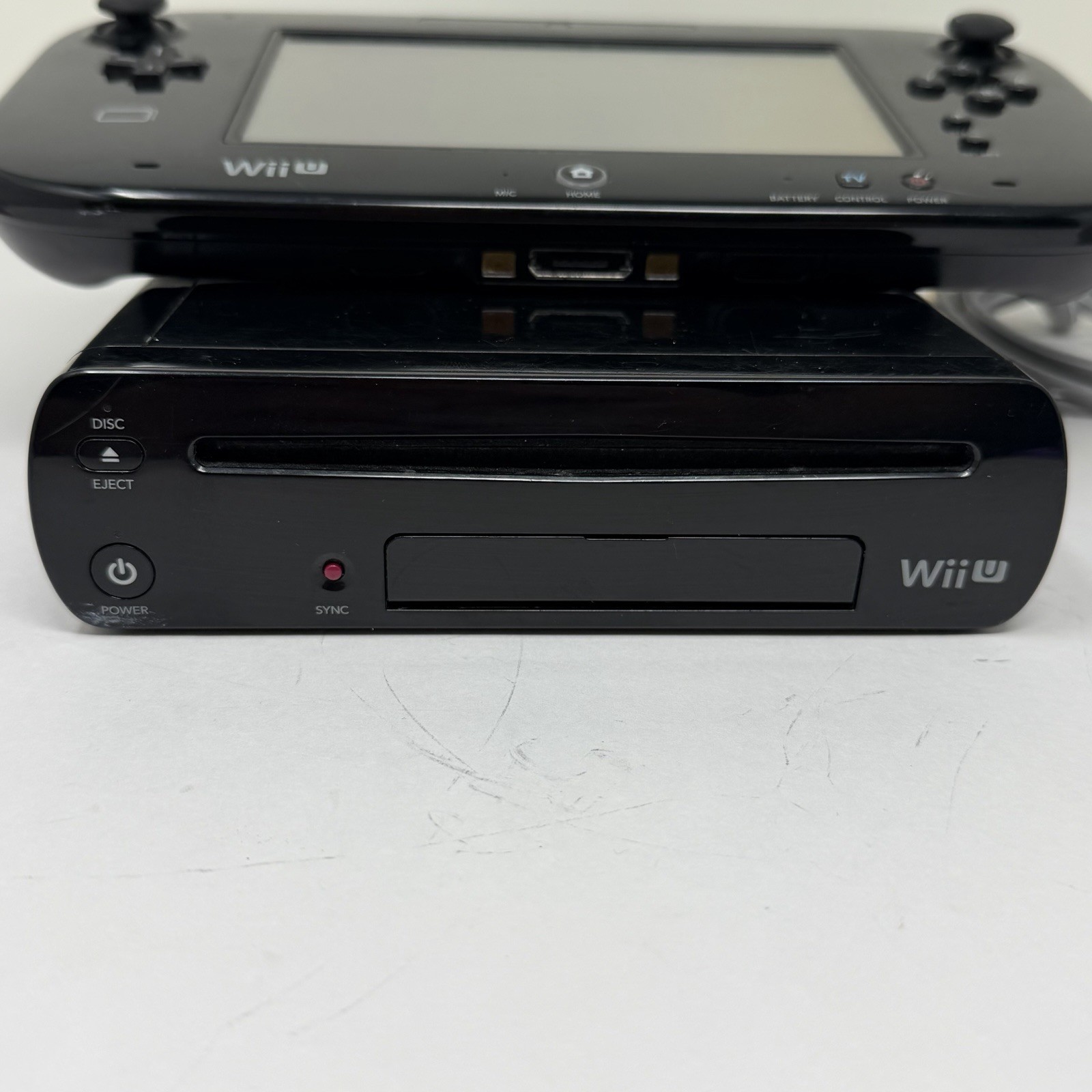 Nintendo Wii U Handheld Console Bundle – WUP-010 w/ Pac Man Ghostly Adventures 2