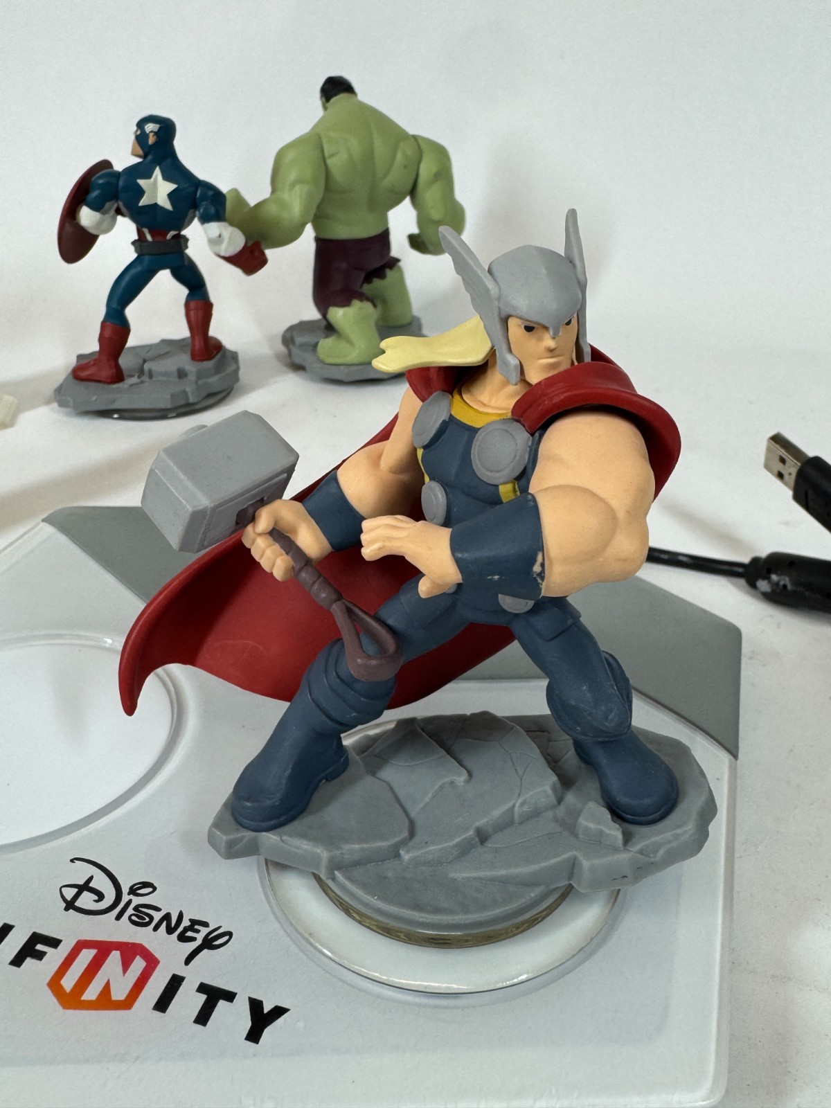 Disney Infinity 2.0 Marvel Avengers Figures Iron Man Hulk Thor Captain America