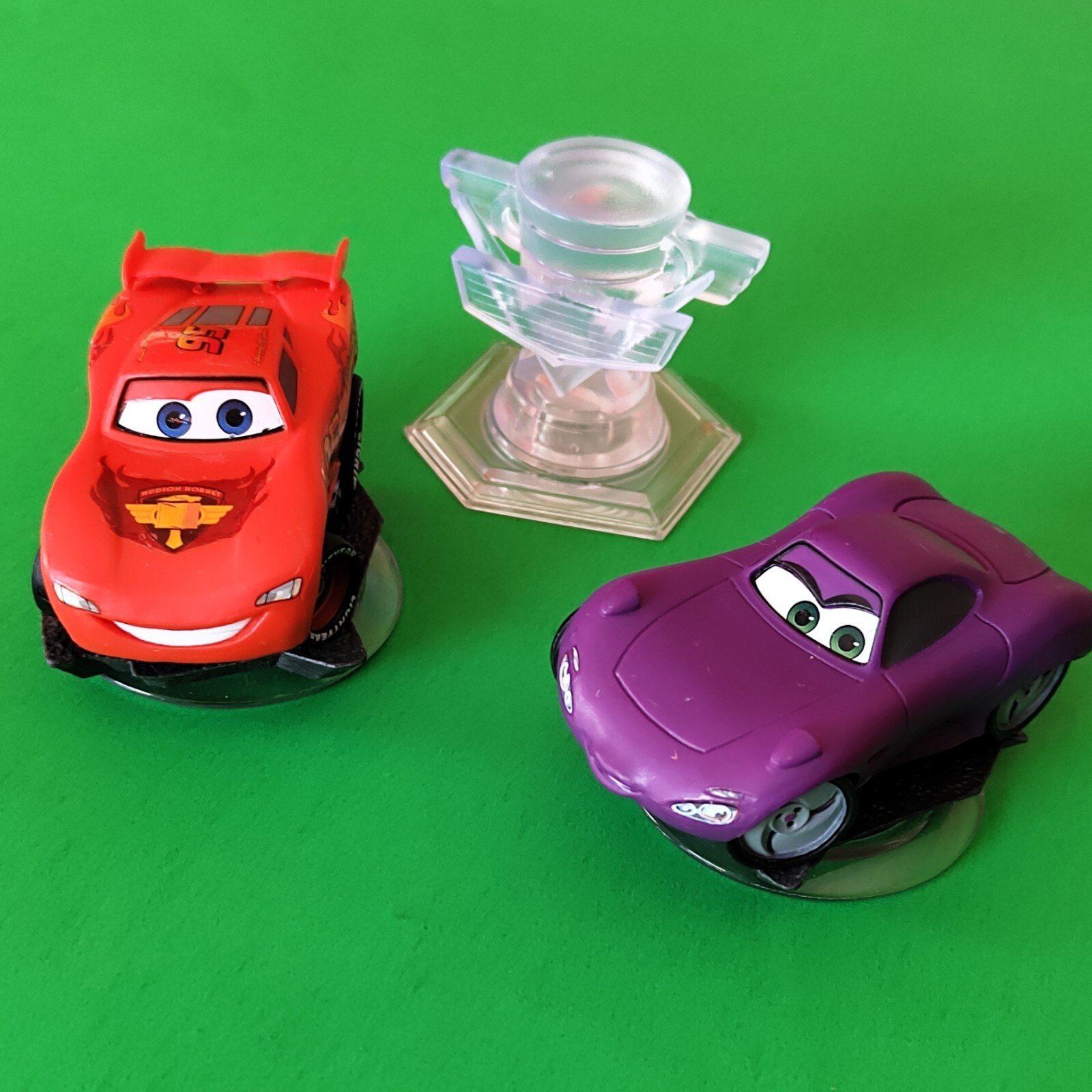 Disney Infinity Cars Character 1.0 Lightning McQueen, Holley Shiftwell + Crystal