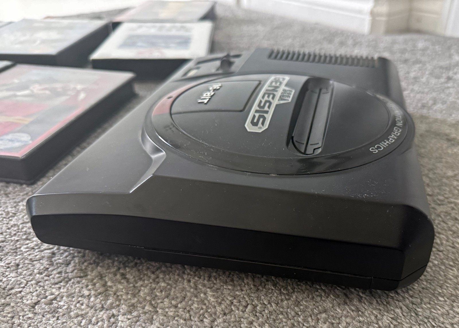 Sega Genesis Console System with (8) Video Games MODEL 1/16-BIT vtg gaming 1601