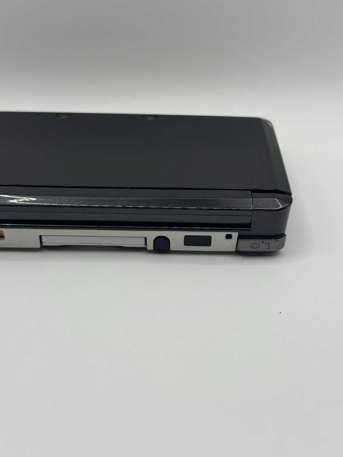 Nintendo 3DS Handheld Game System – Cosmo Black W/ Charger 4GB SD Stylus Tested
