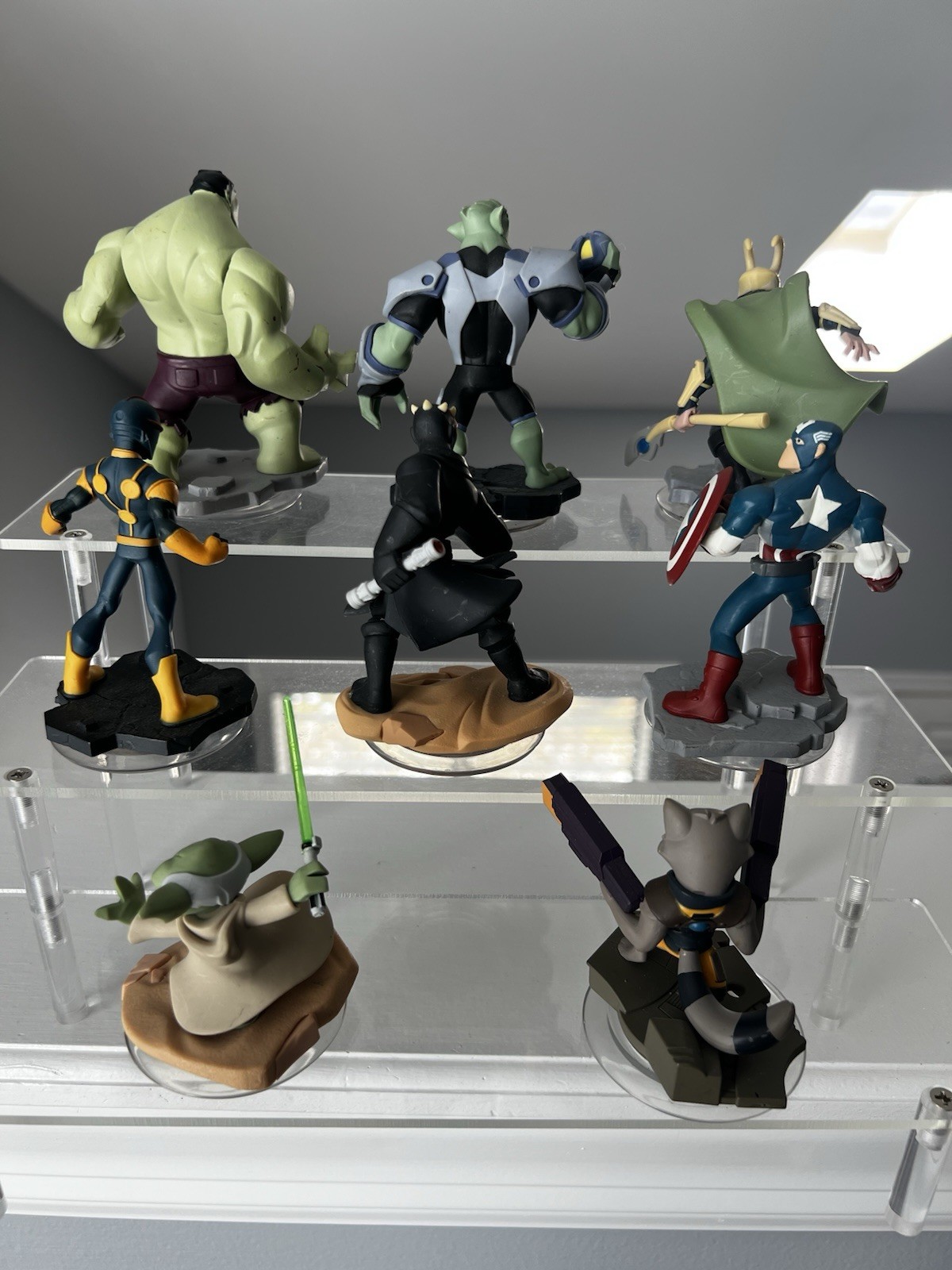 Disney Infinity Figure Lot 8 Marvel 2.0/Star Wars 3.0 Captain America Hulk Yoda